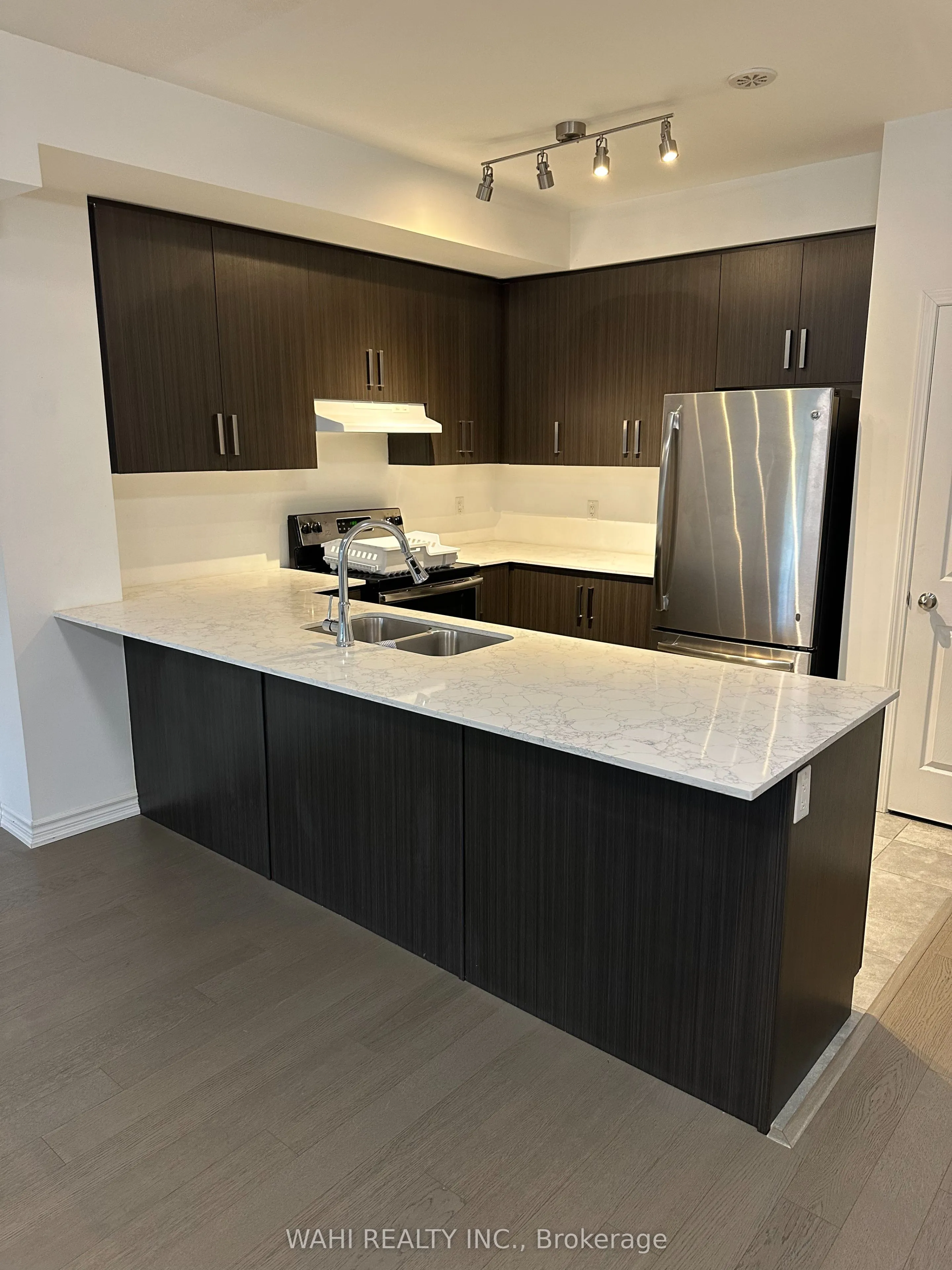 1040 Elton Way, #12