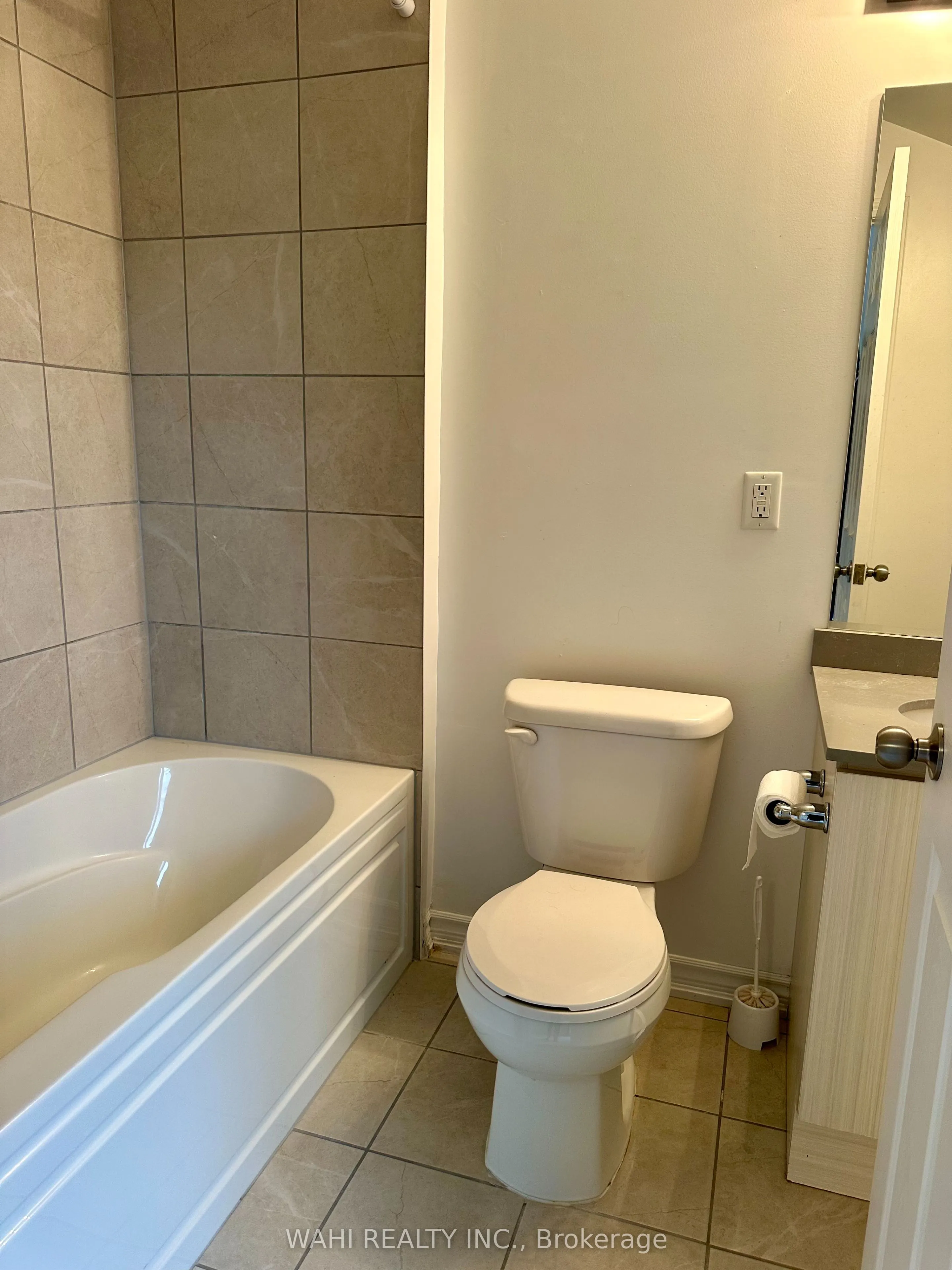 1040 Elton Way, #12
