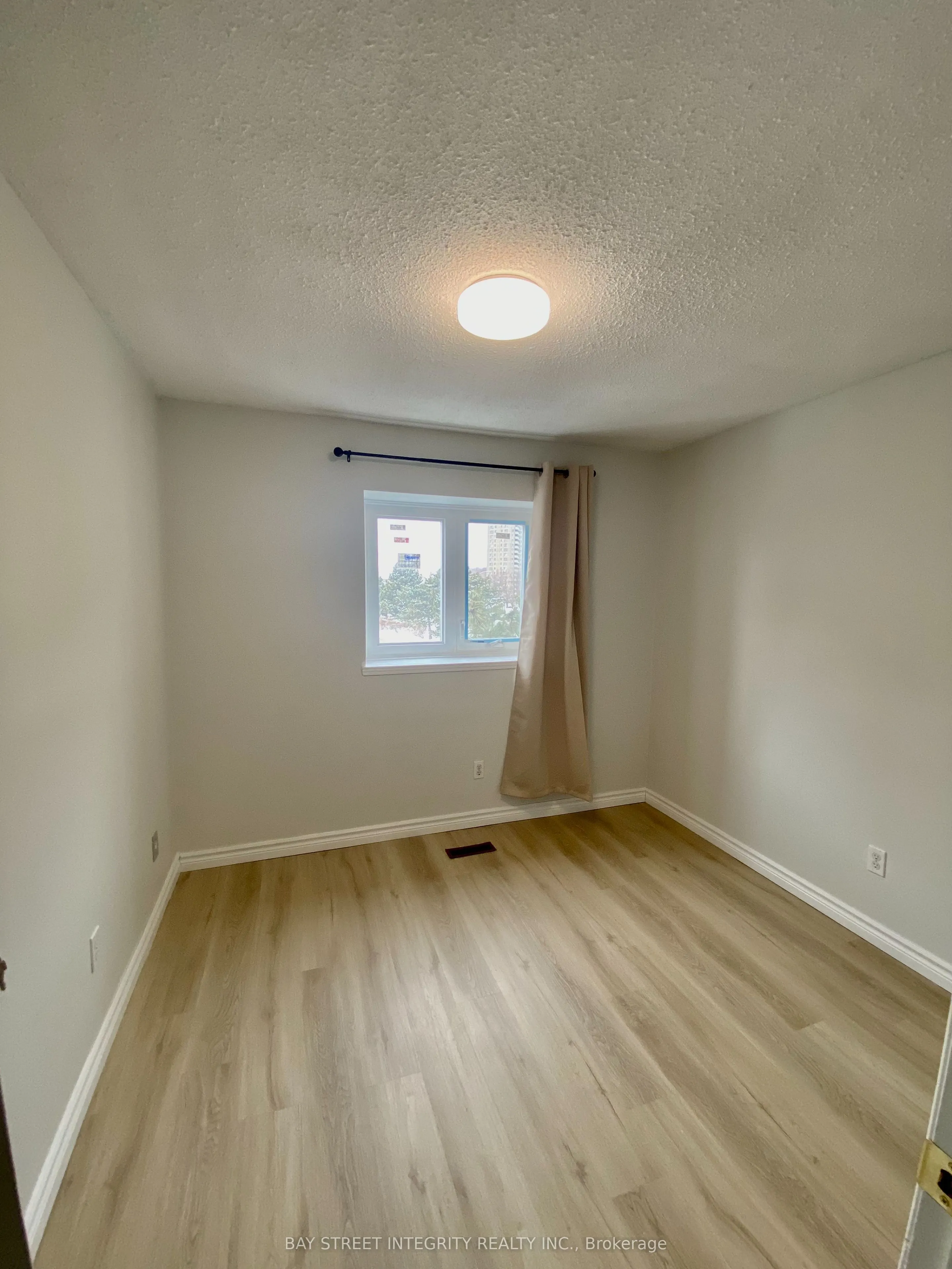 30 Buddleswood Court, #6