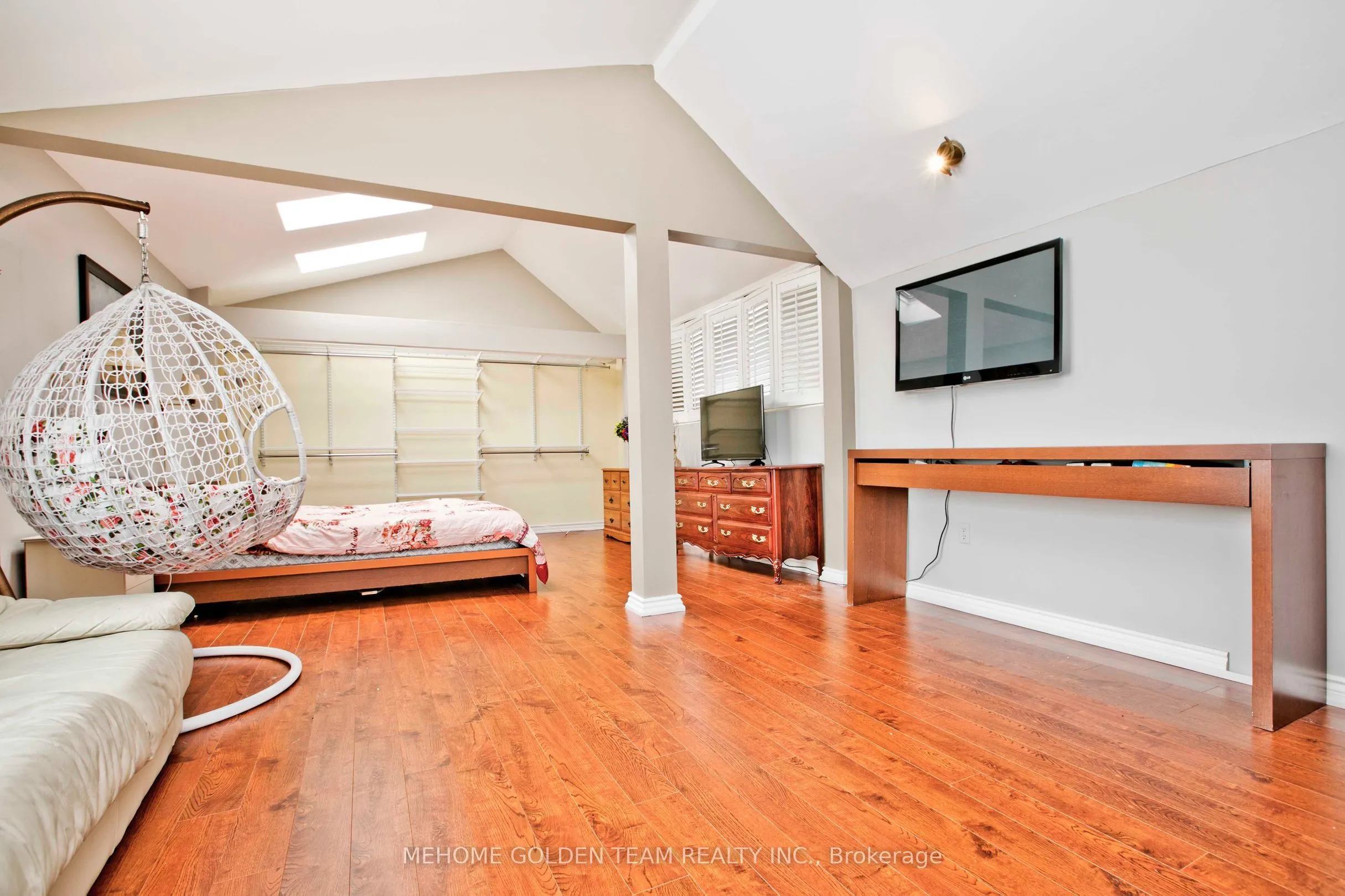 1546 Willowside Court