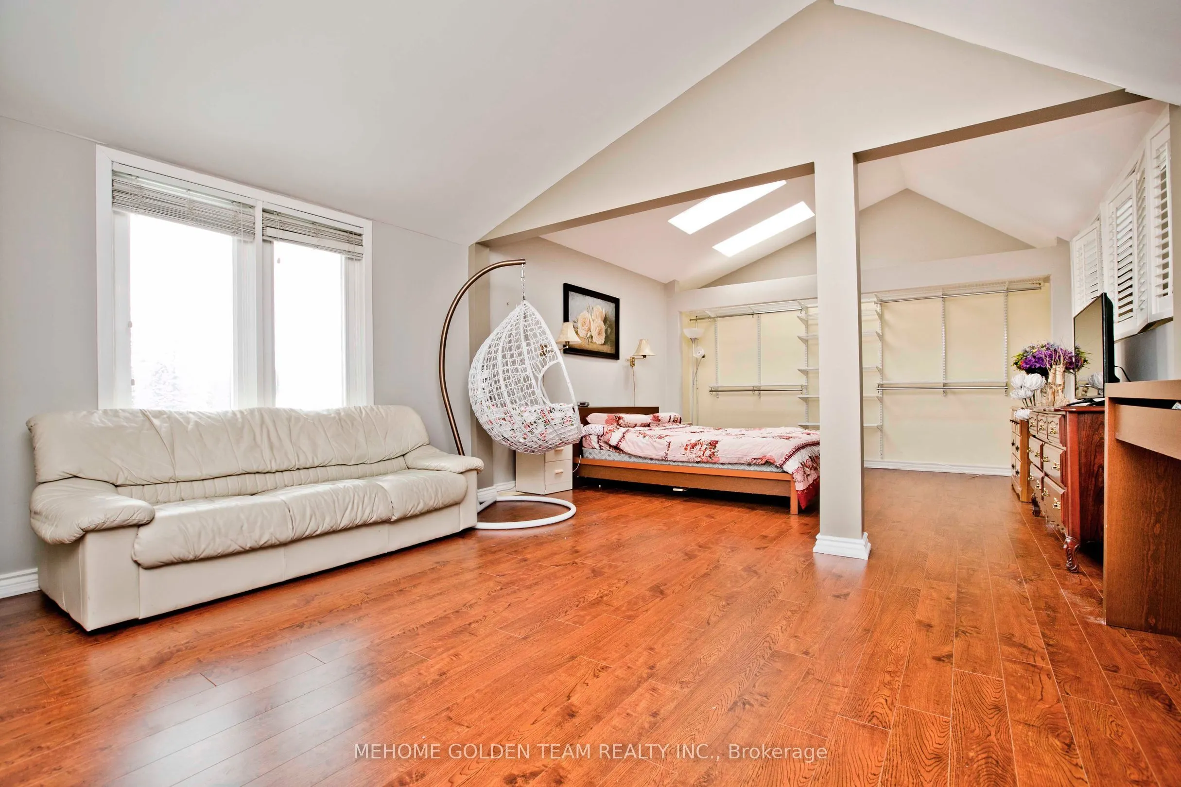 1546 Willowside Court