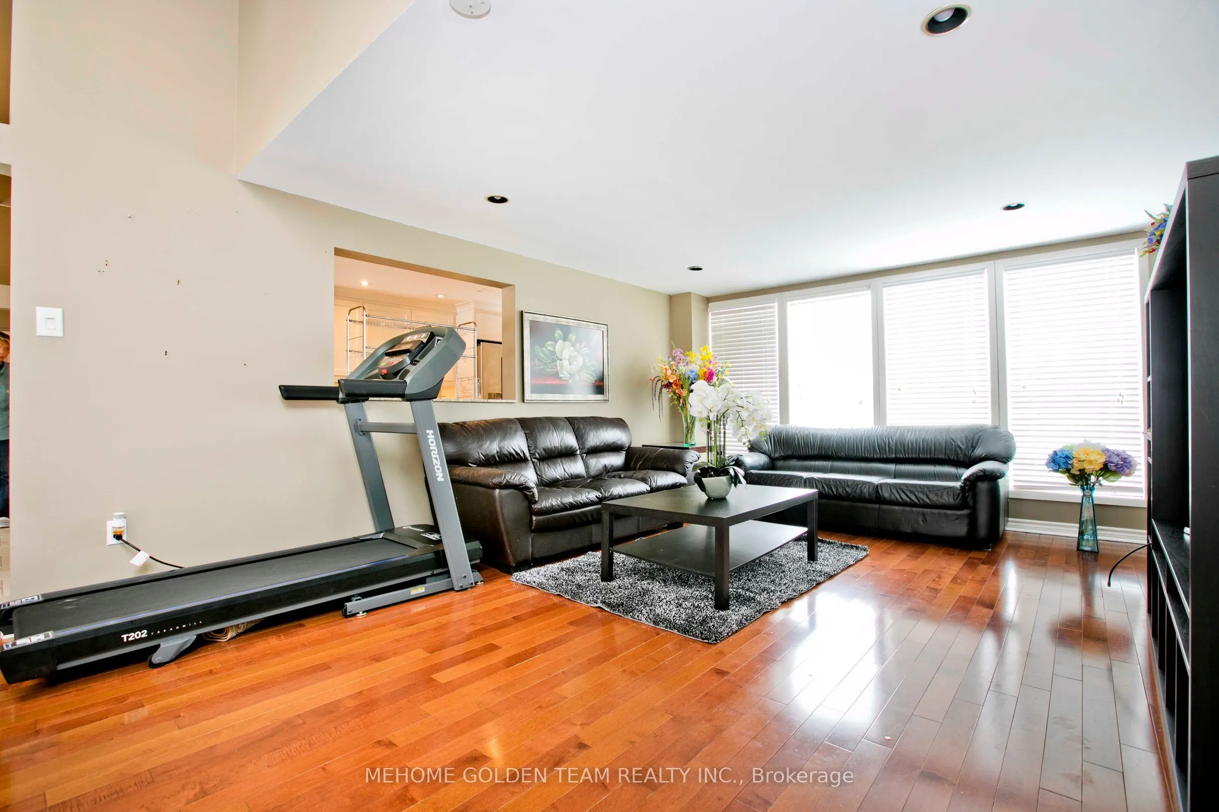 1546 Willowside Court