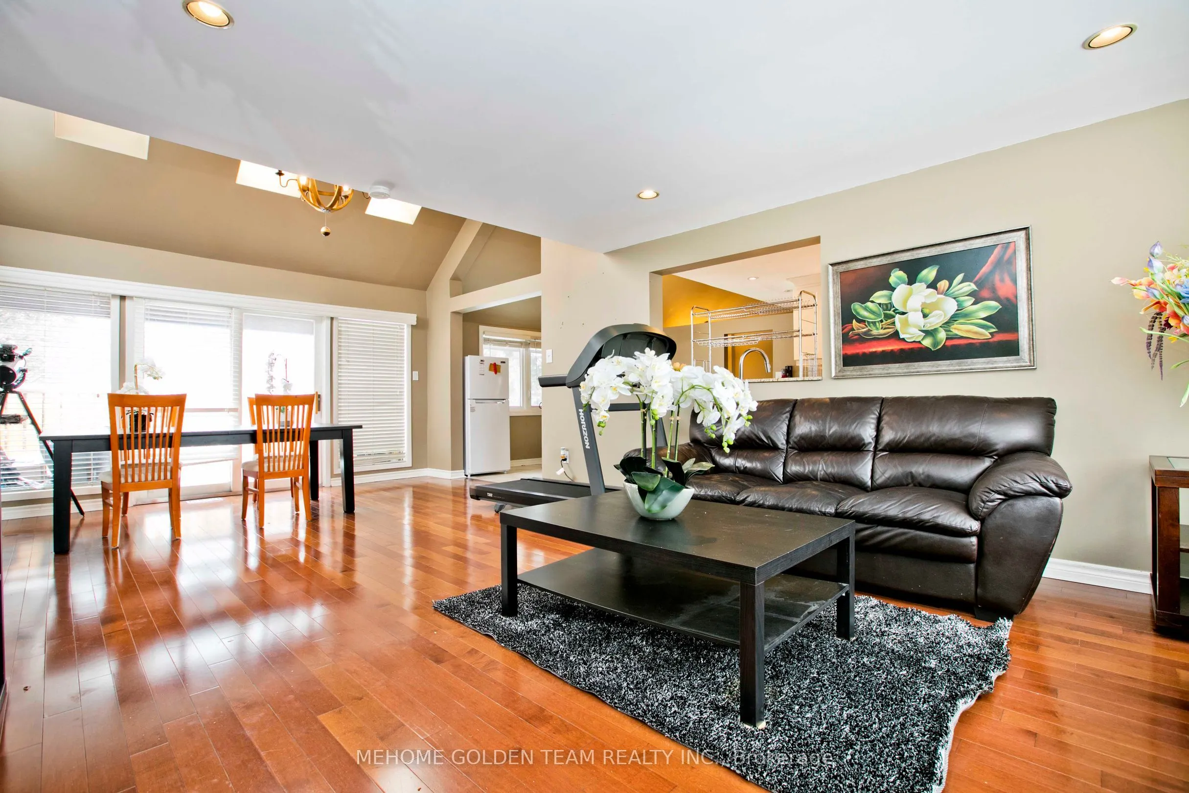 1546 Willowside Court