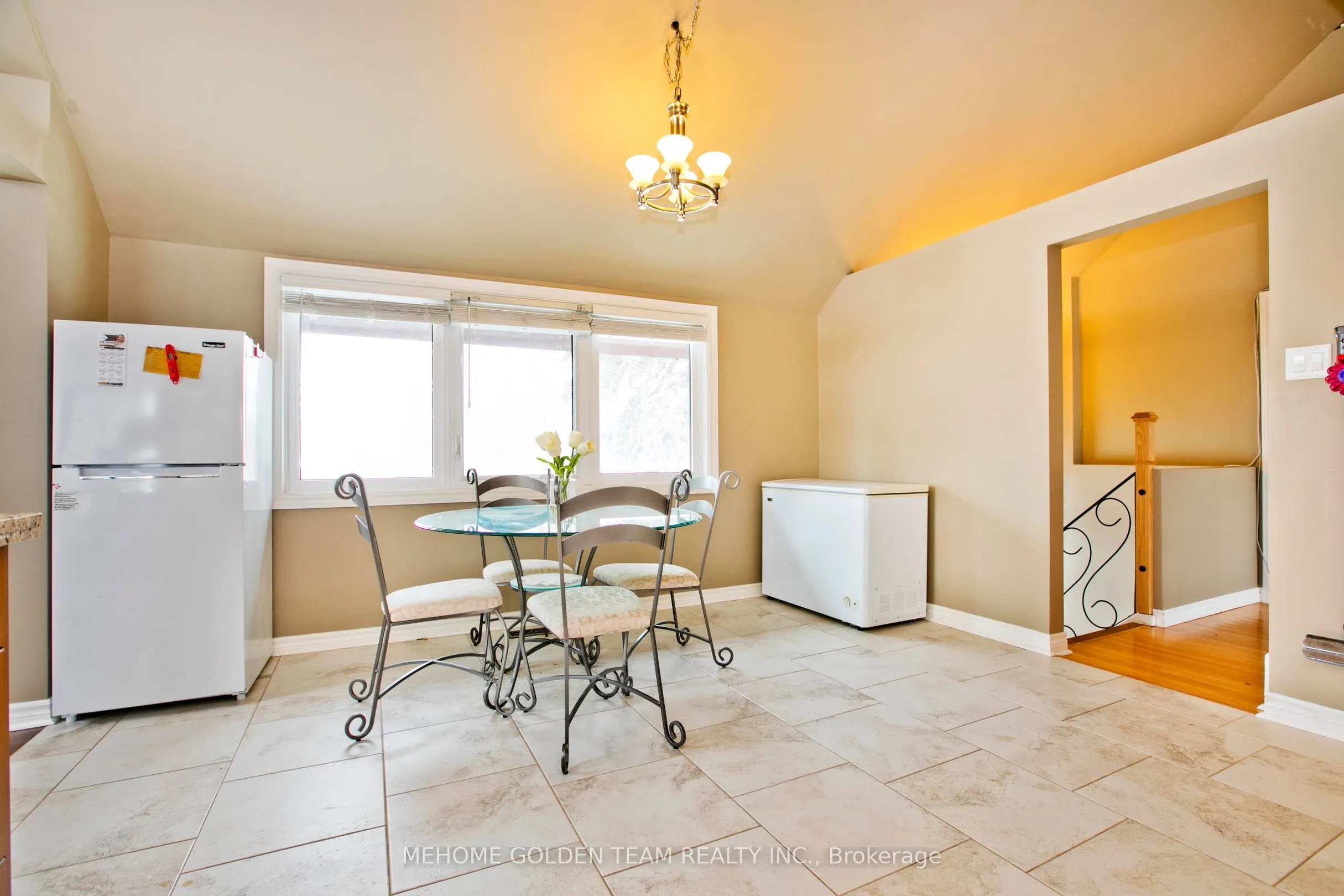 1546 Willowside Court