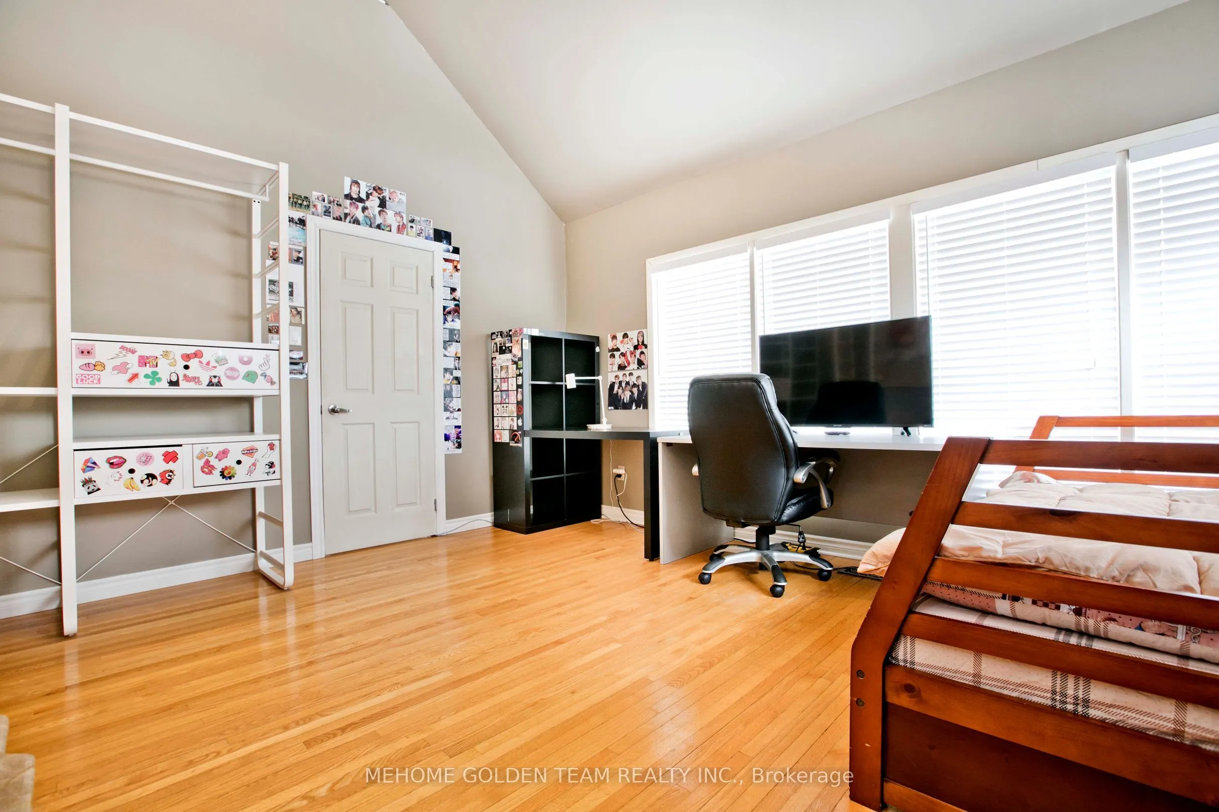 1546 Willowside Court
