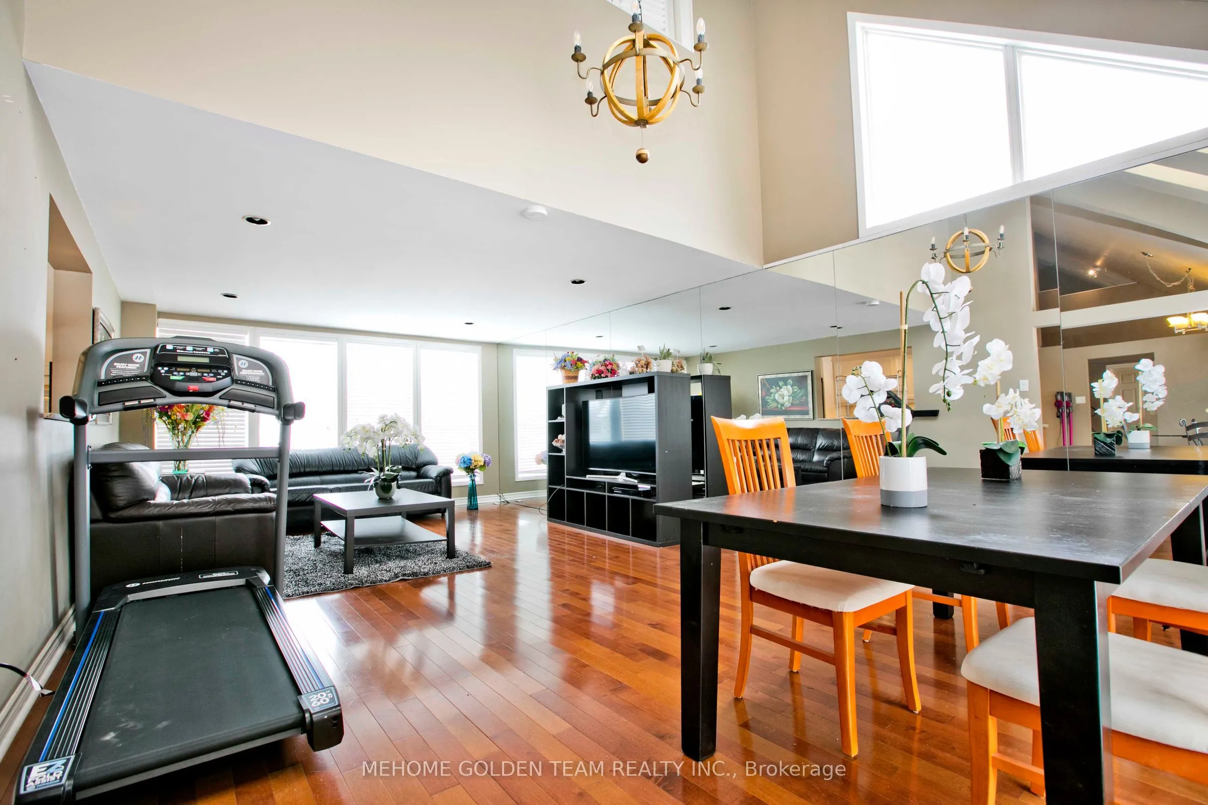 1546 Willowside Court