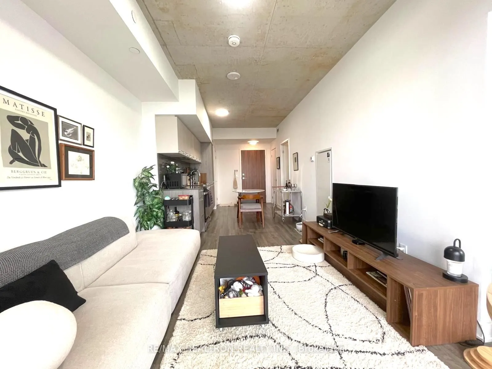 45 Baseball Place, #906