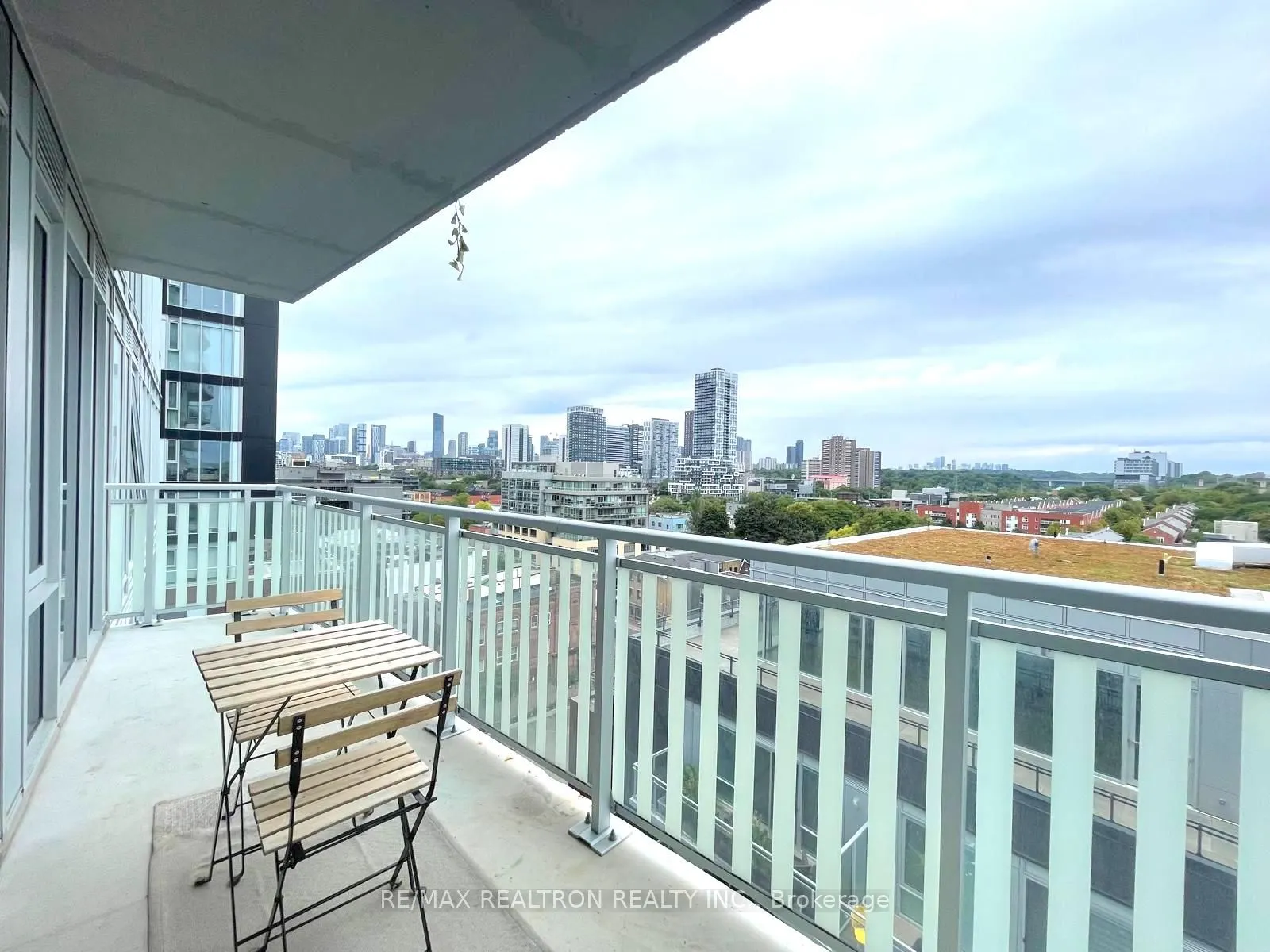 45 Baseball Place, #906