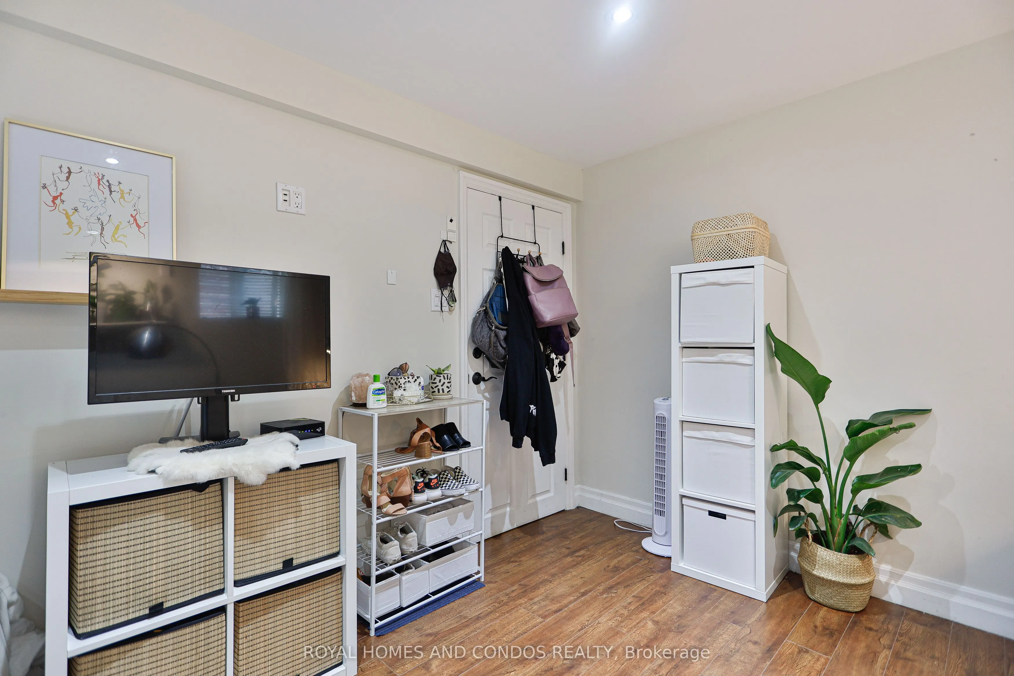 25 Goodwood Park Crescent, #Bsmt 2