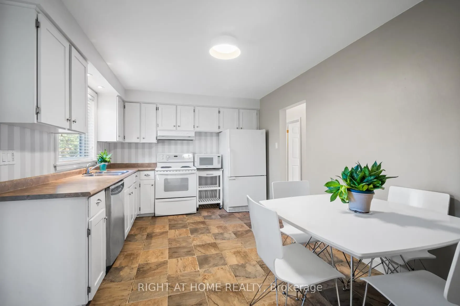 149 Greyabbey Trail