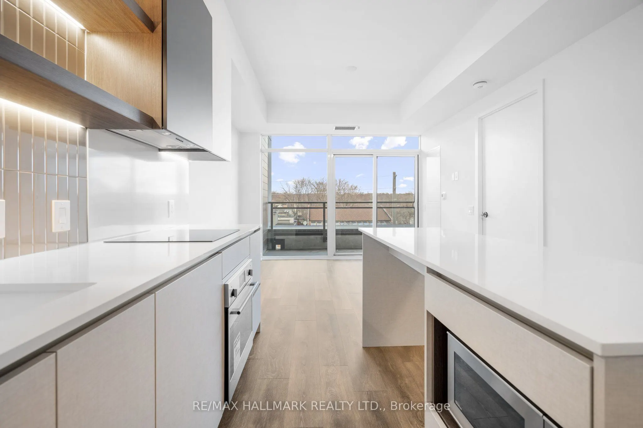 1285 Queen Street E, #405