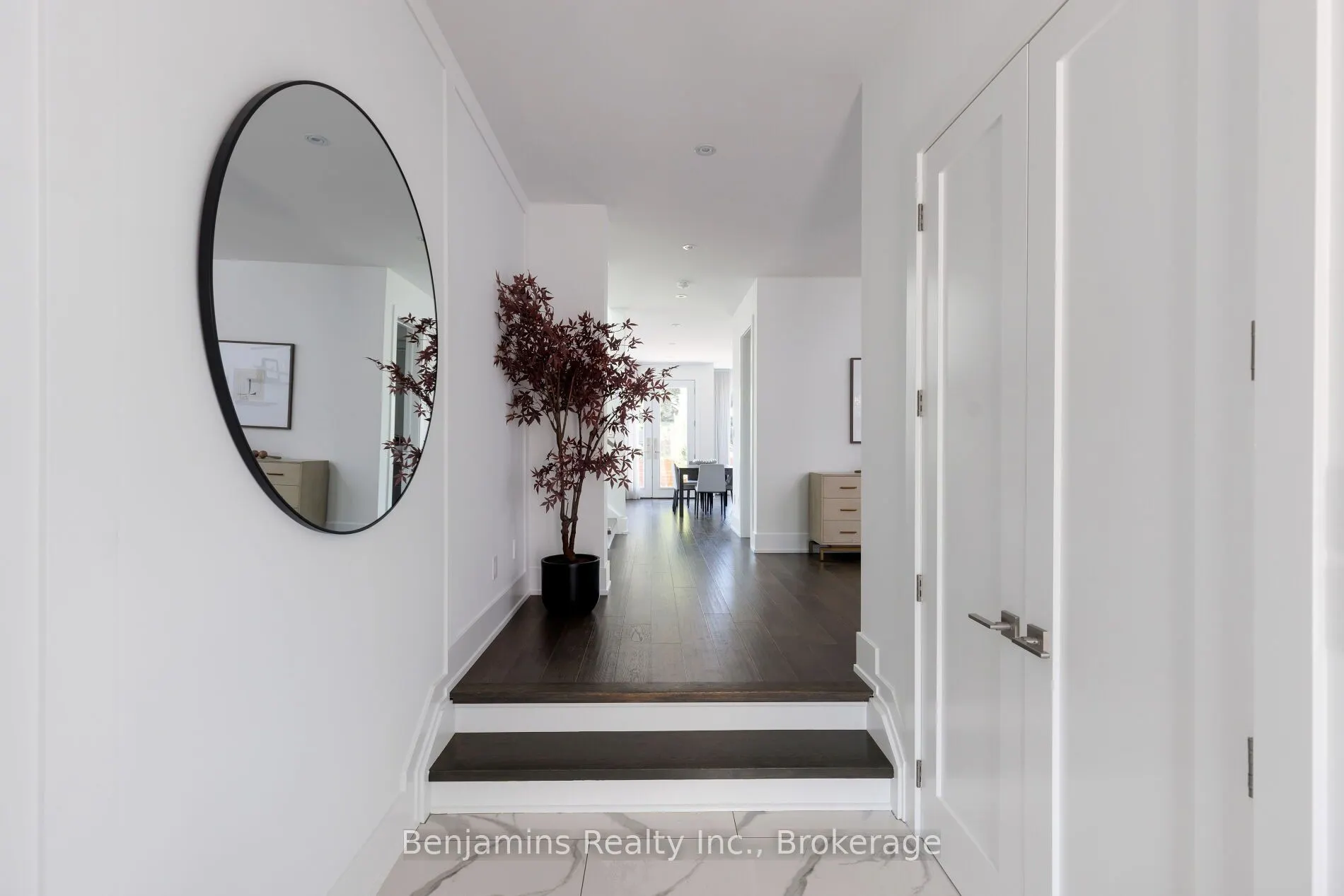 6 Ashall Boulevard