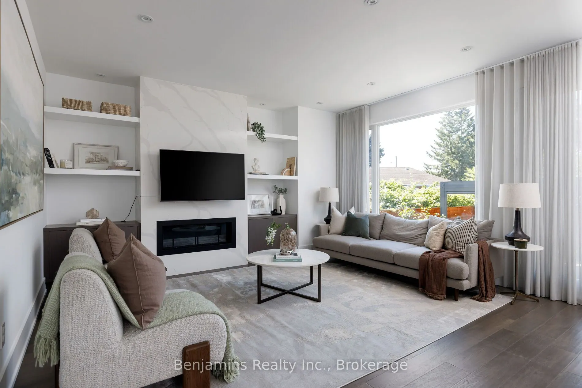 6 Ashall Boulevard