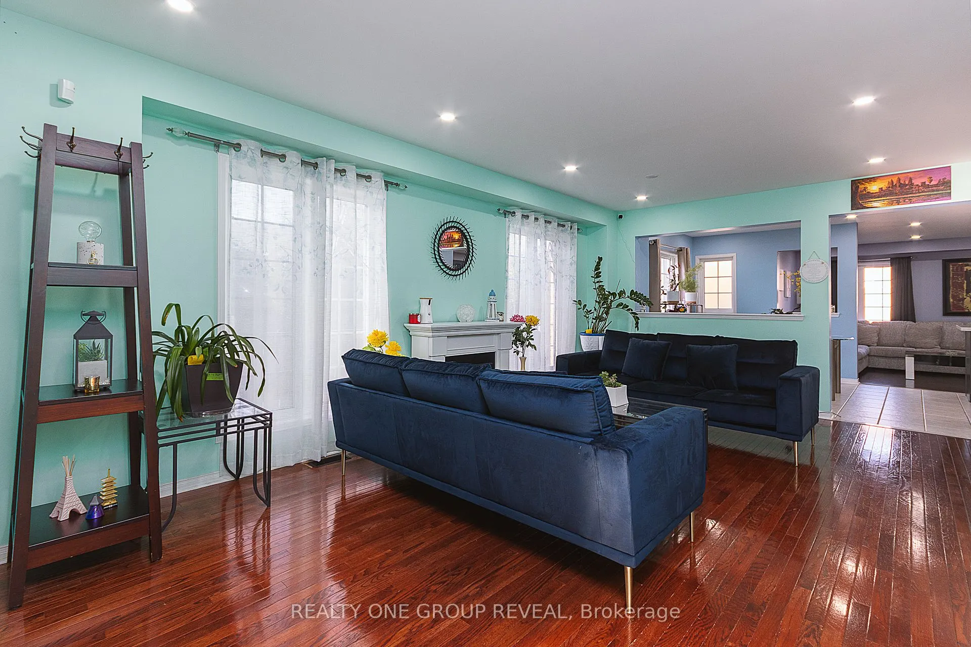 303 Porte Road