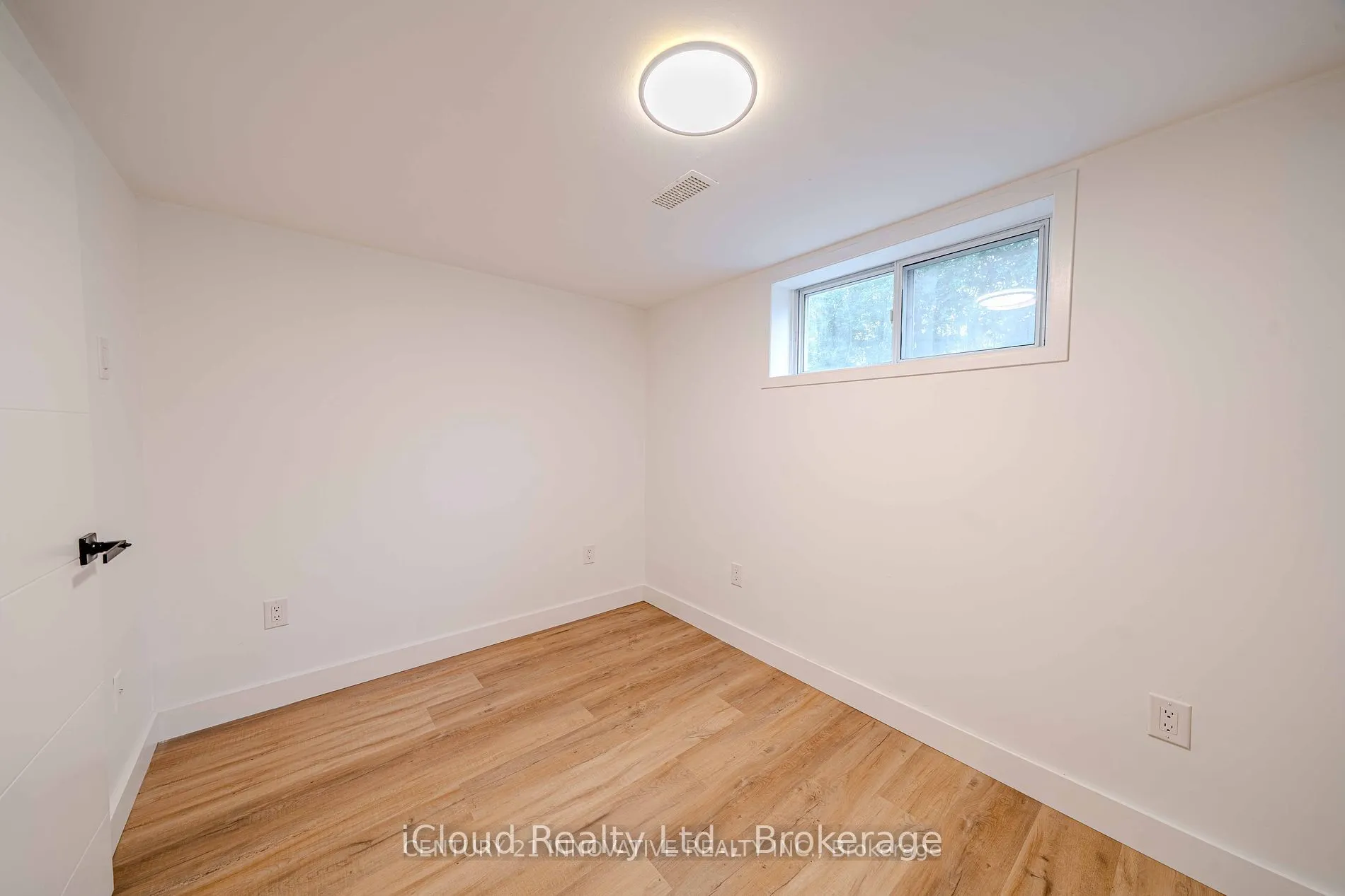 94 Lynvalley Crescent, #Basement 2