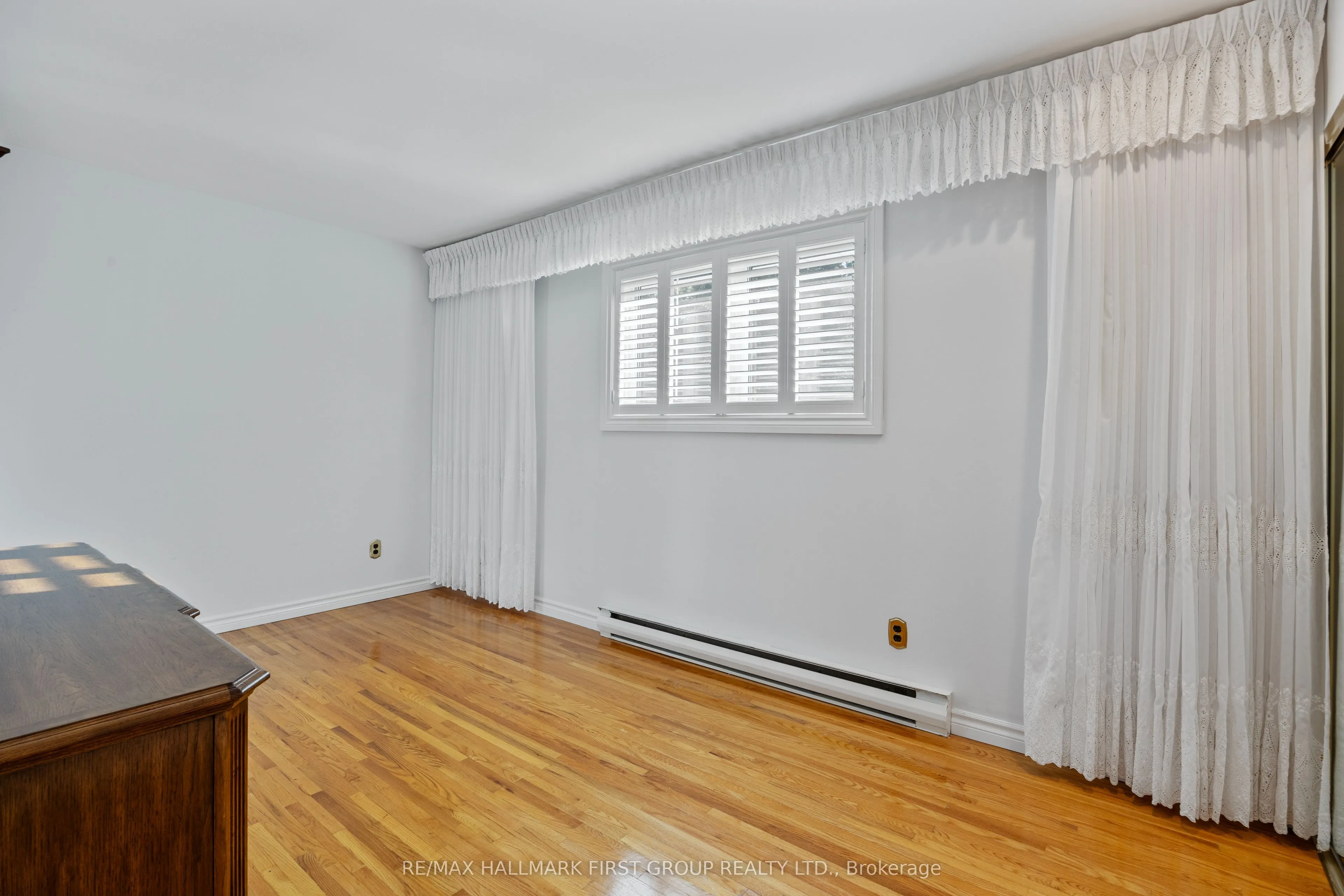 746 Central Park Boulevard N