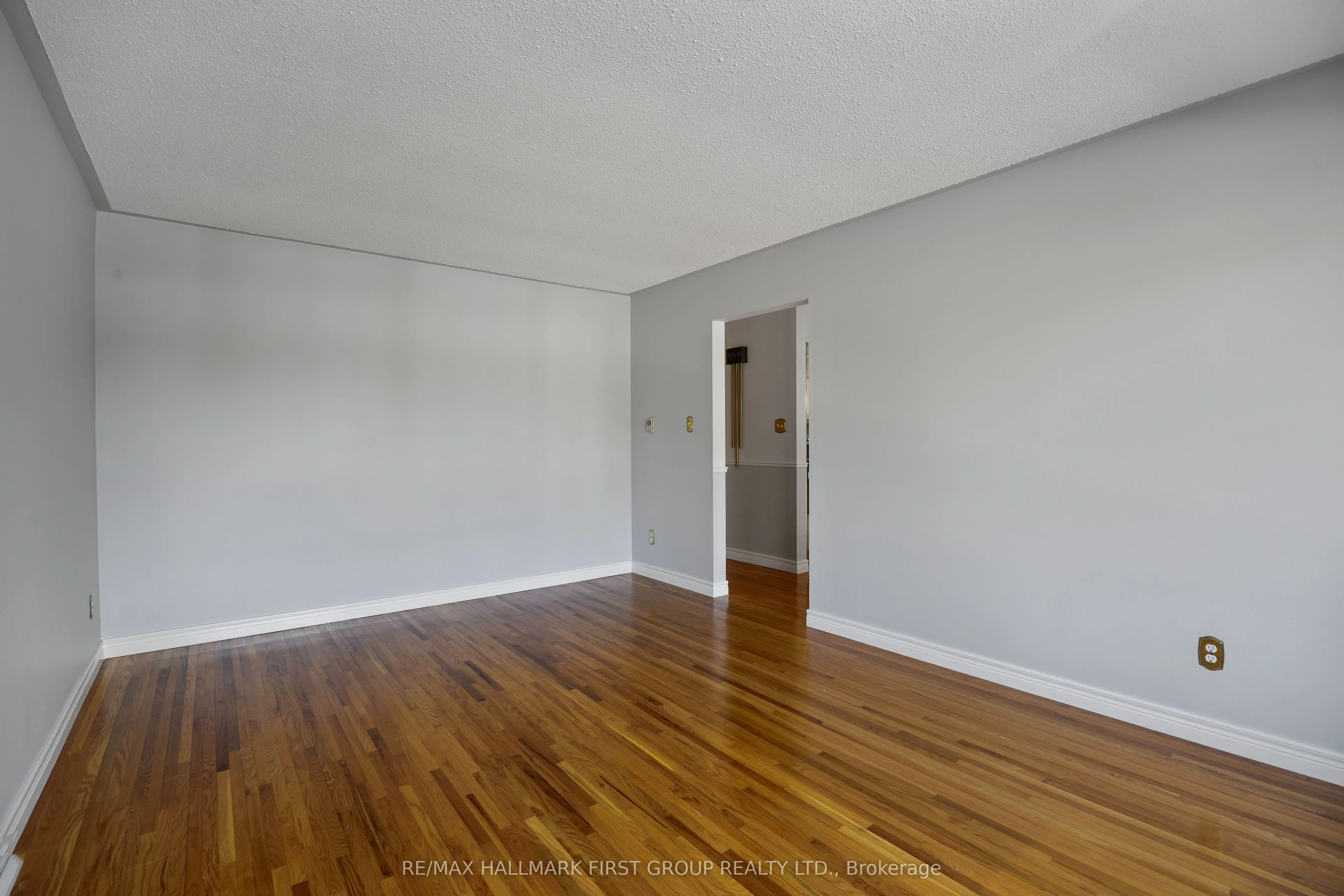 746 Central Park Boulevard N