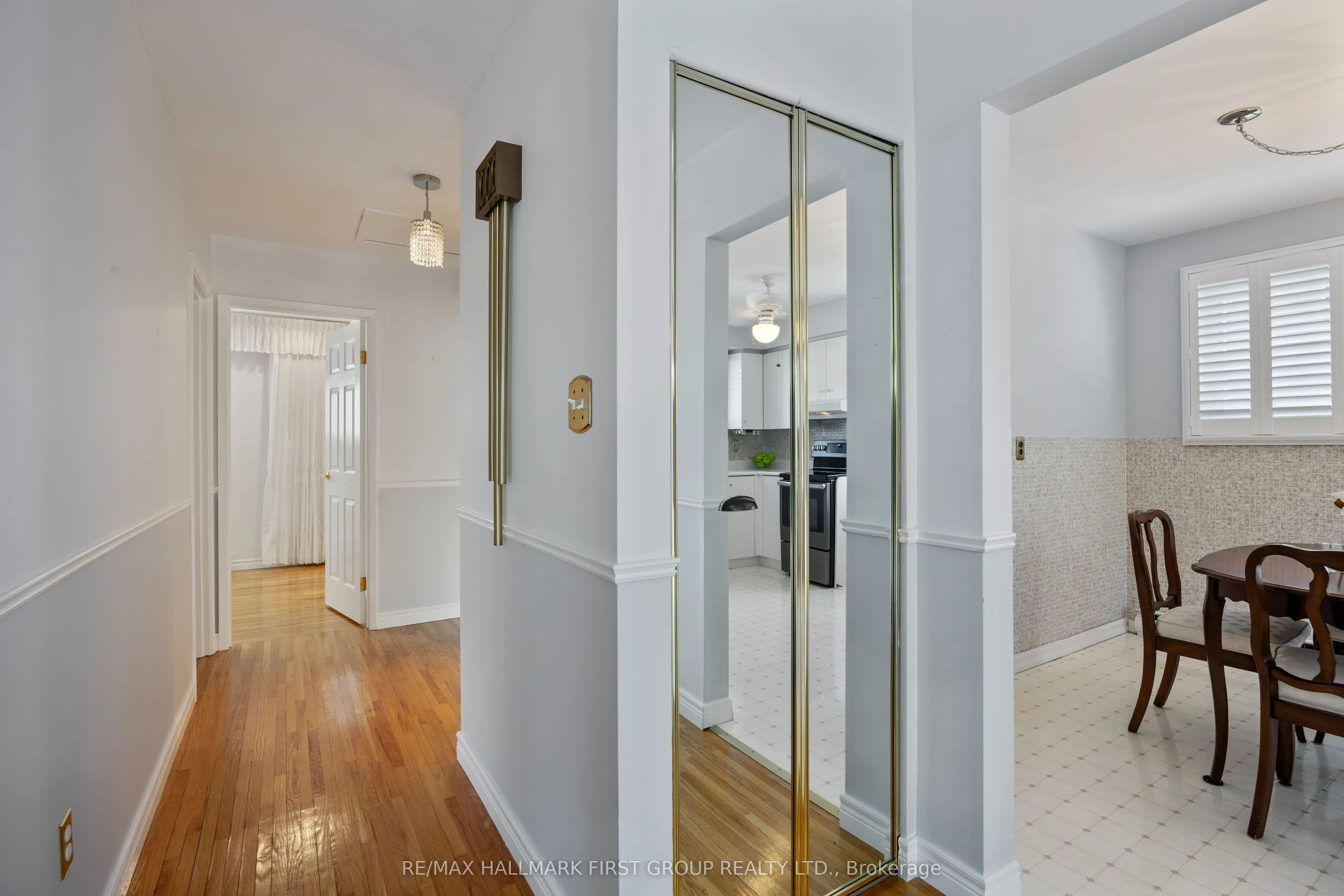 746 Central Park Boulevard N
