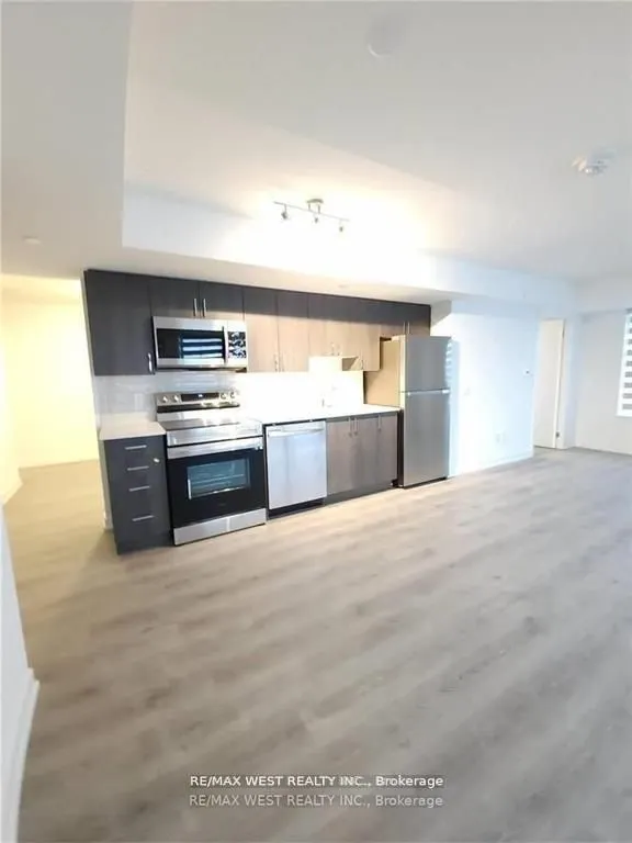 1480 Bayly Street, #207