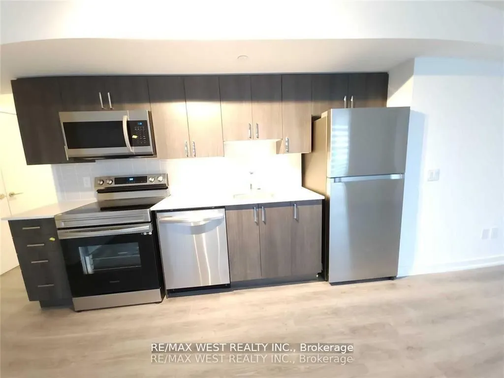 1480 Bayly Street, #207