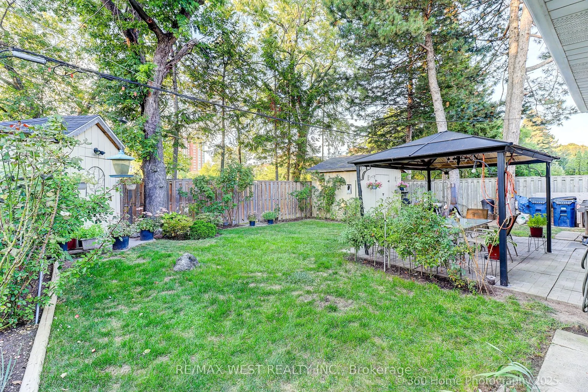 152 Benjamin Boulevard