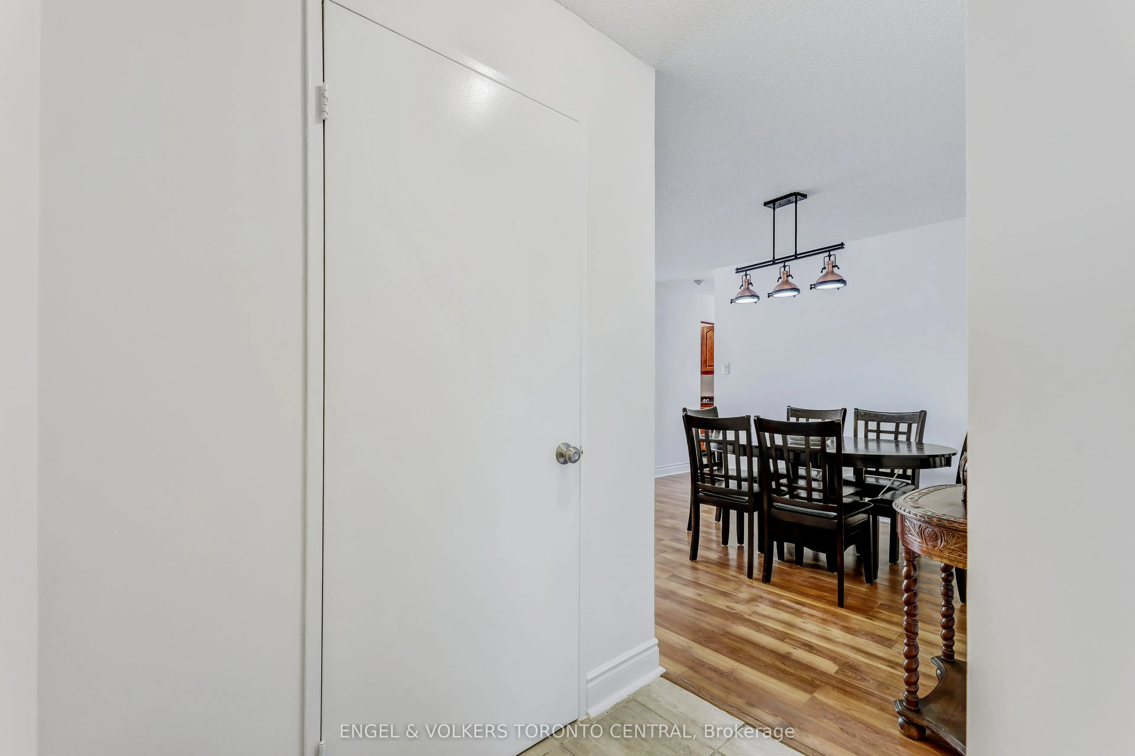 15 Sewells Road, #207