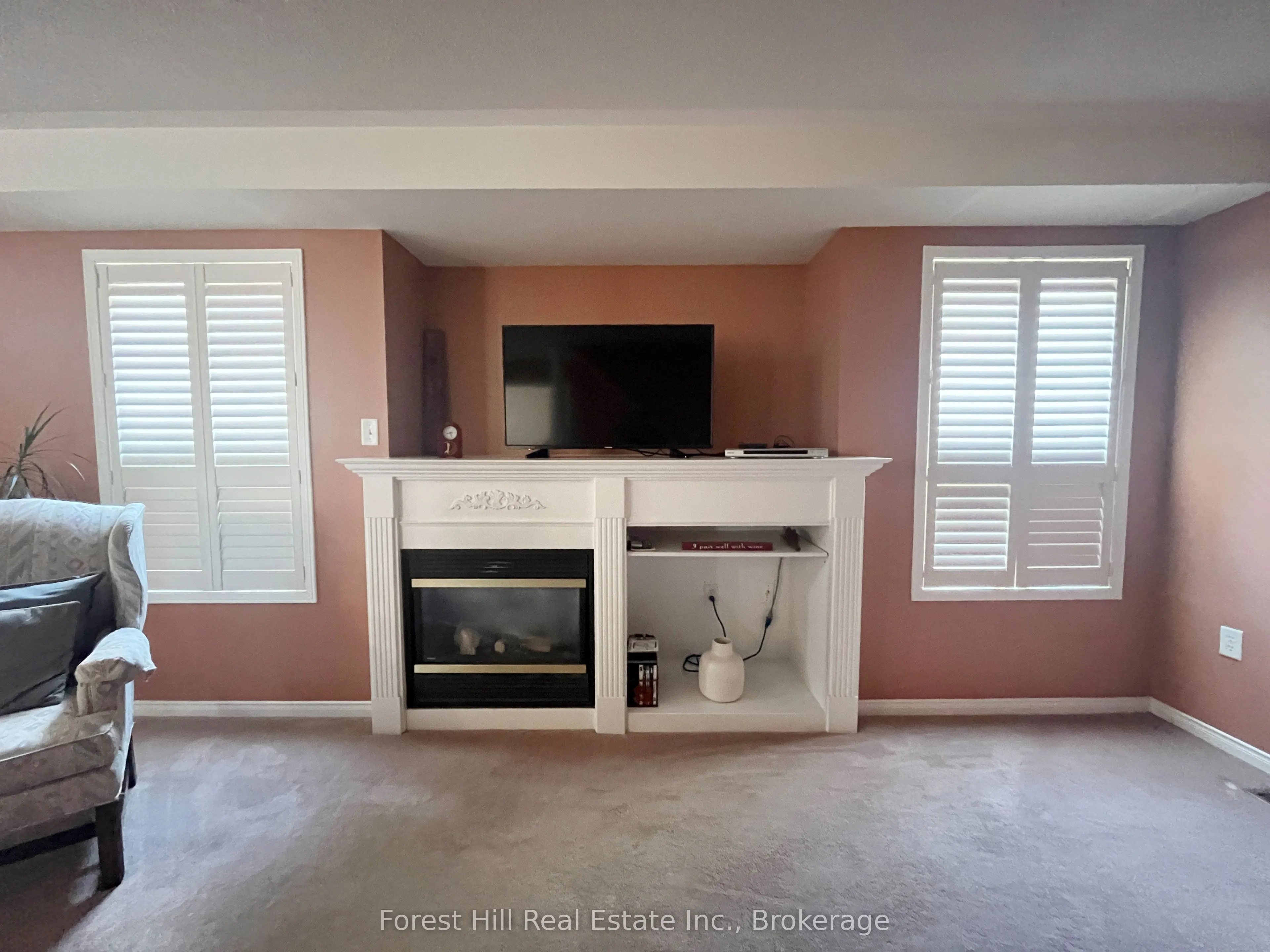 1530 Aldergrove Drive