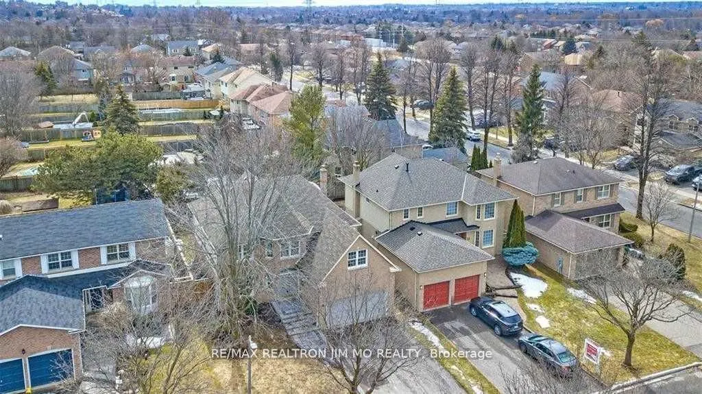 35 Flint Crescent