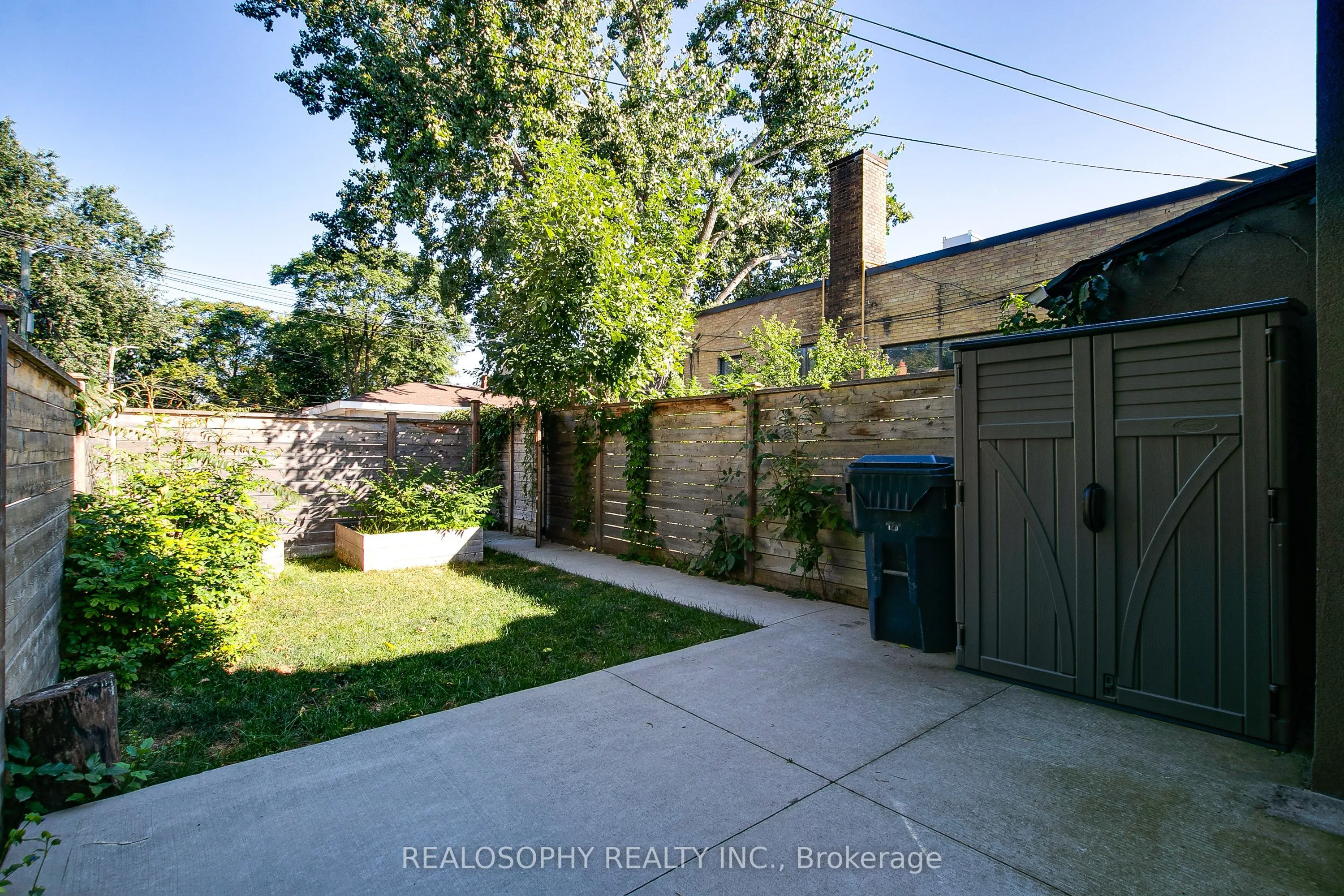 584 Eastern Avenue