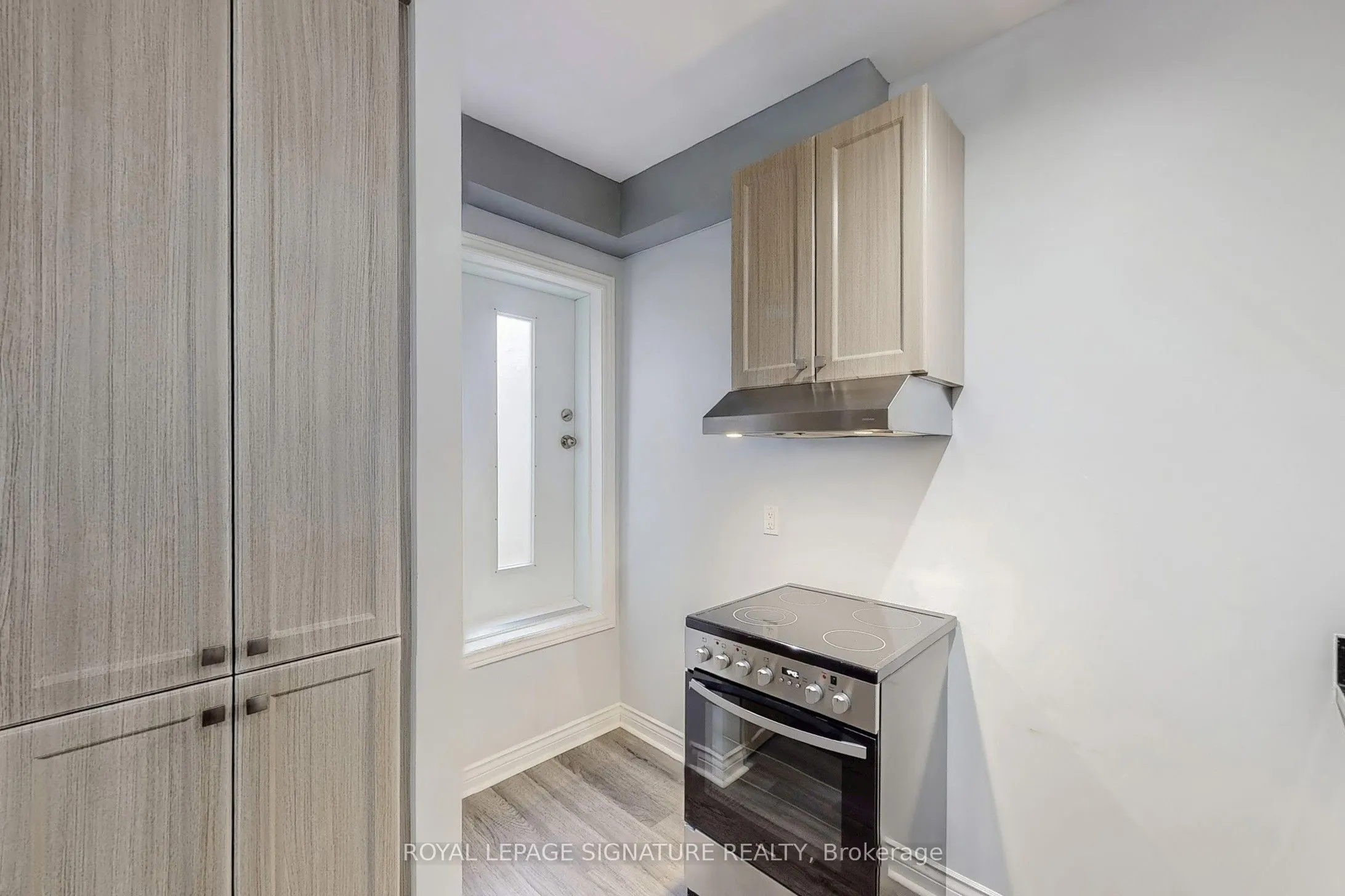 427 Danforth Avenue, #1