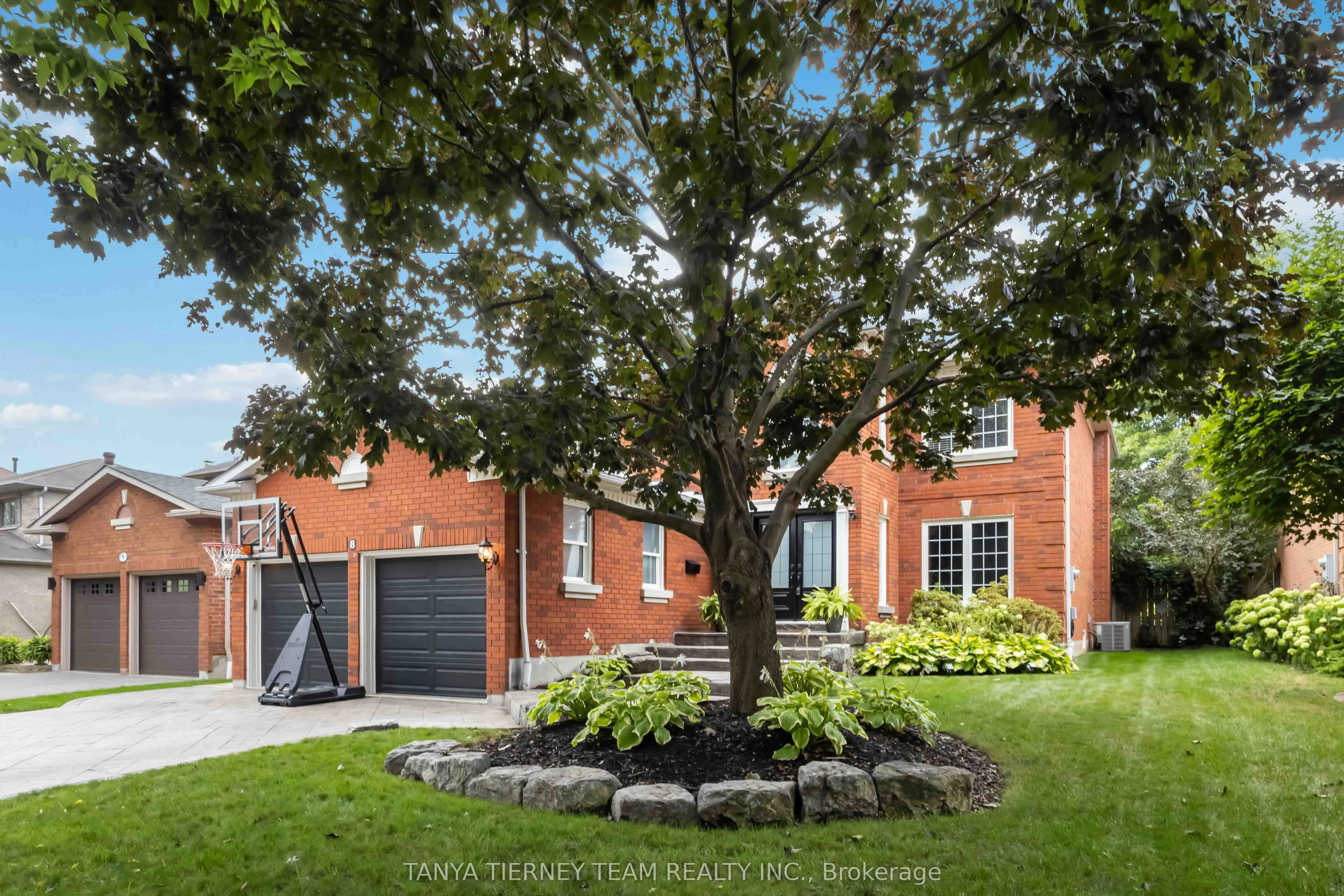 8 Gowan Drive