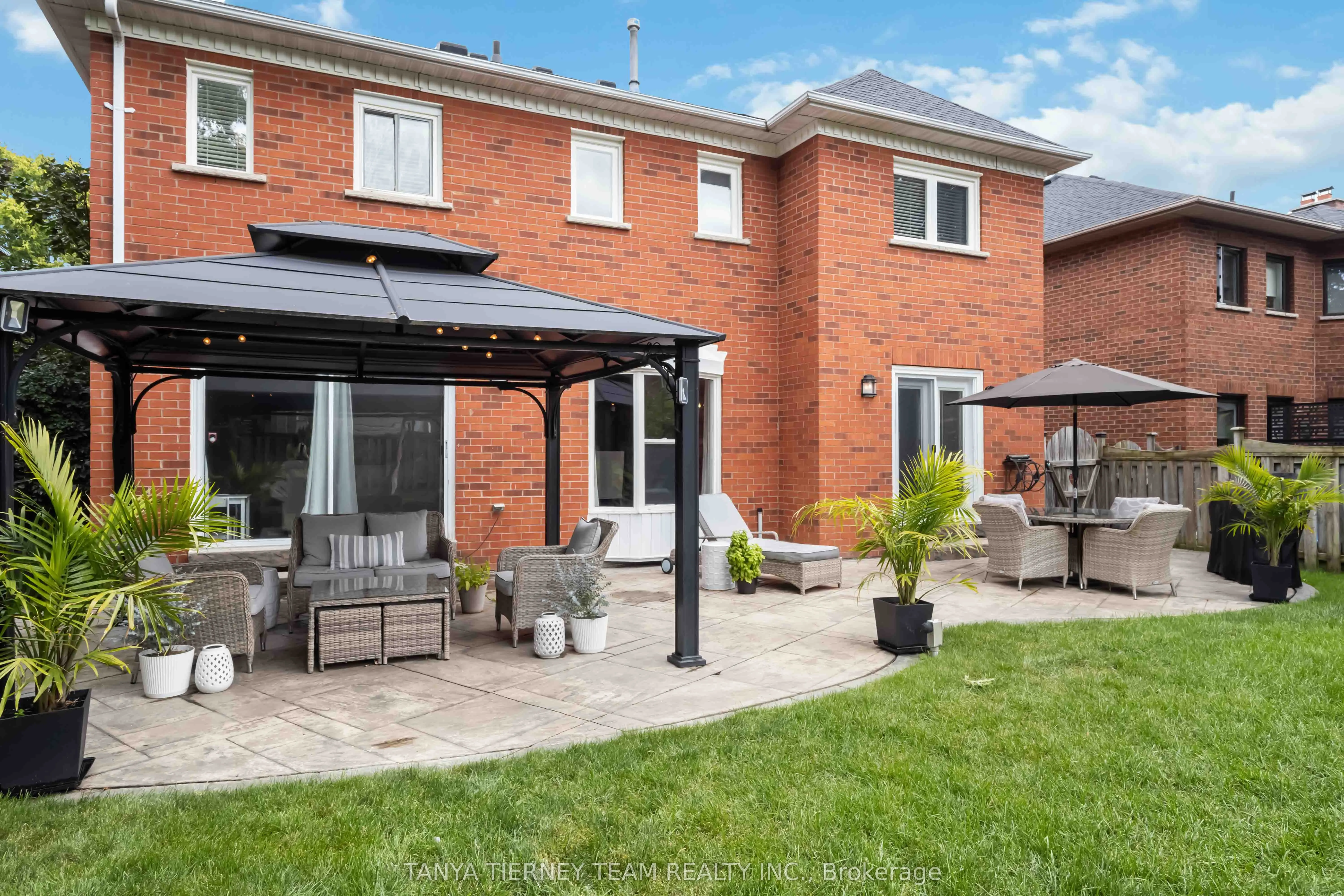 8 Gowan Drive