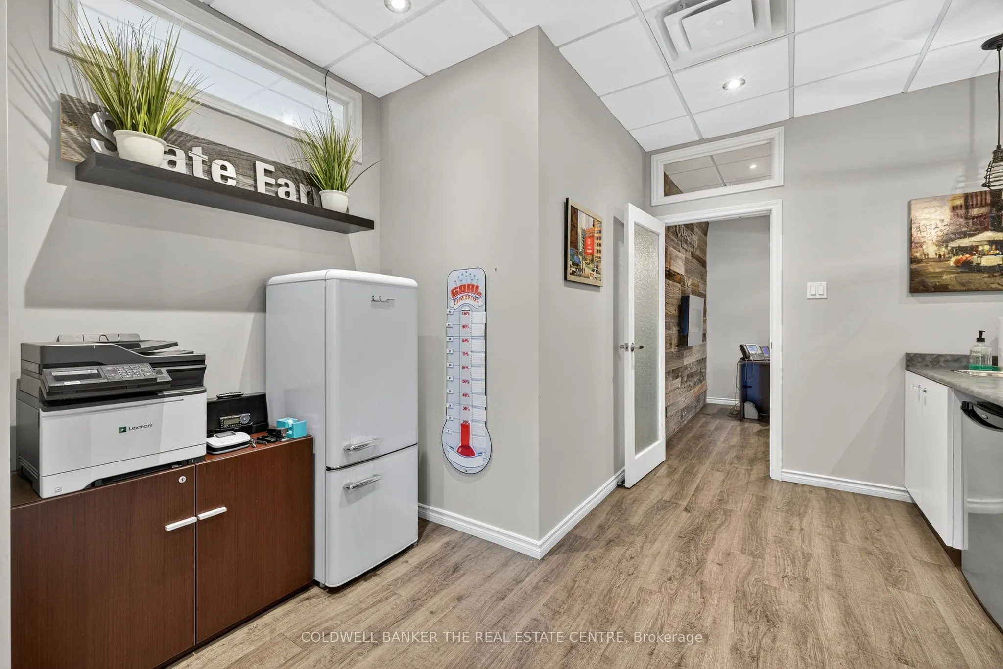 15 Harwood Avenue S, #201