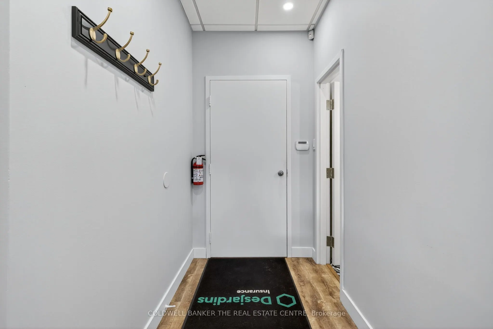 15 Harwood Avenue S, #202