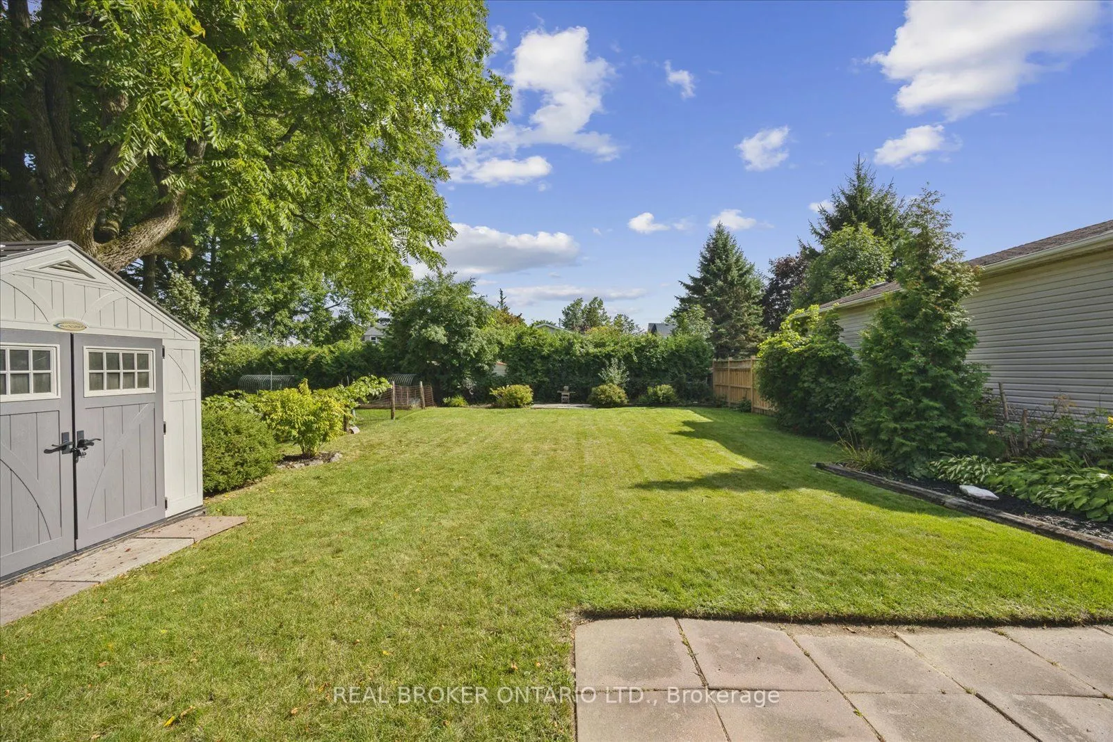 89 Pontiac Avenue
