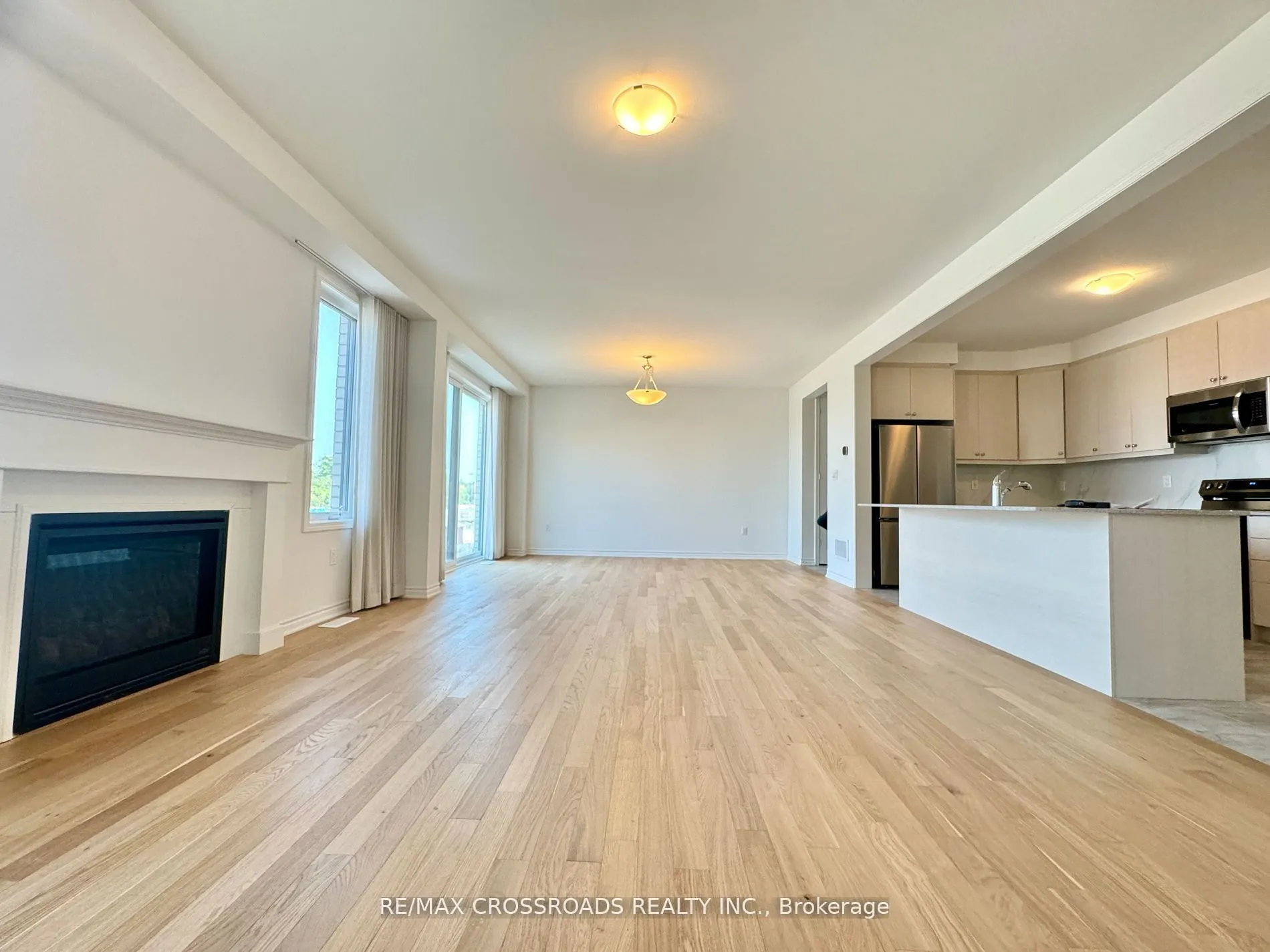 3083 Blazing Star Avenue, #Main