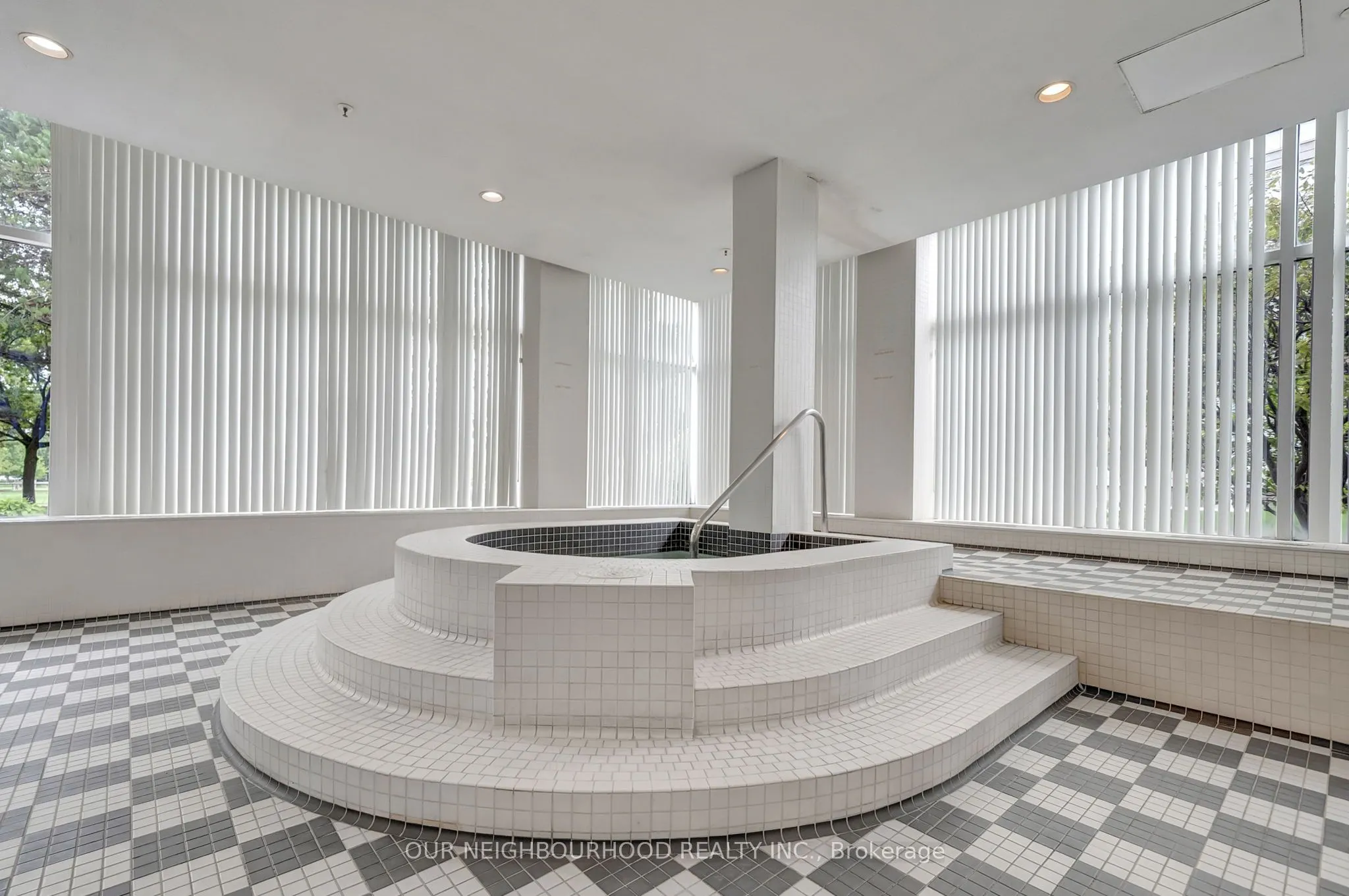 25 Cumberland Lane, #304