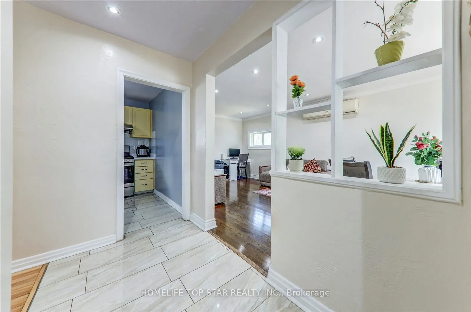 40 Lombardy Crescent