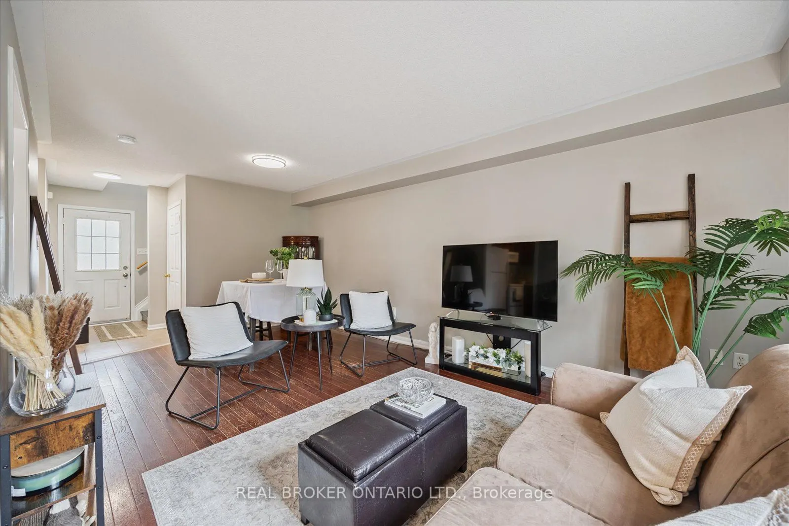26 Crockett Place