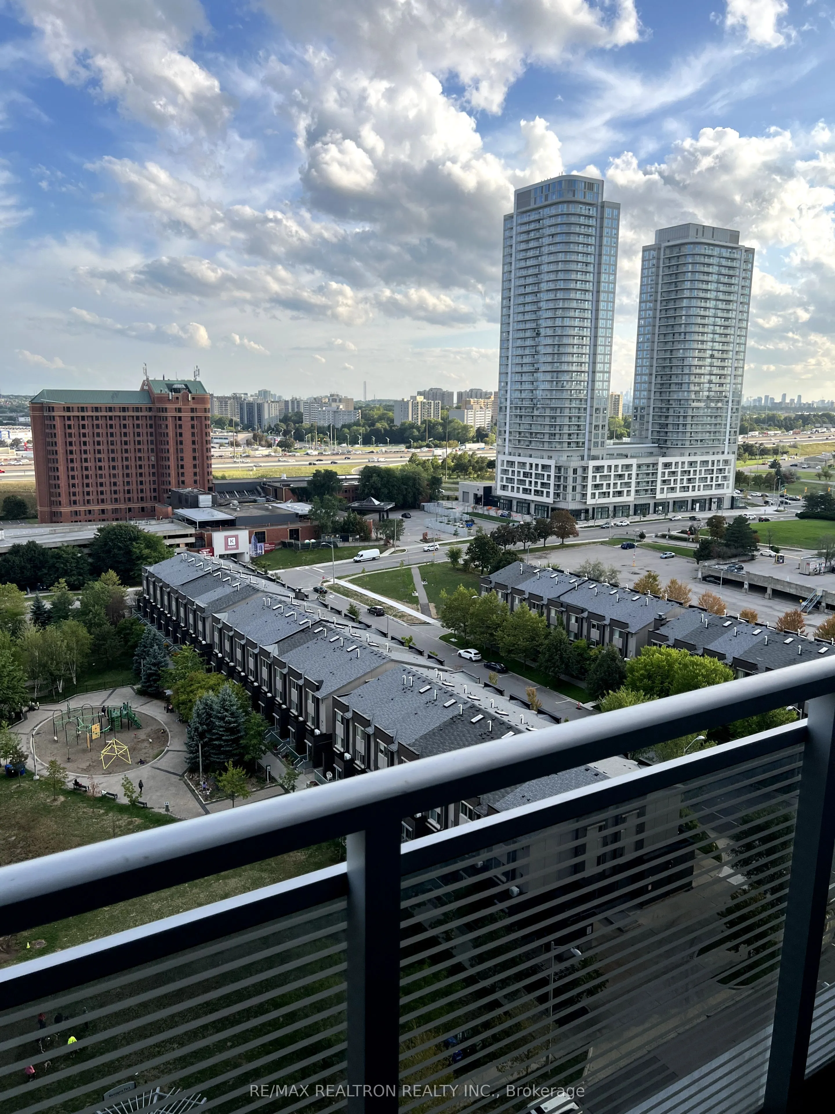 255 Village Green Square, #1502