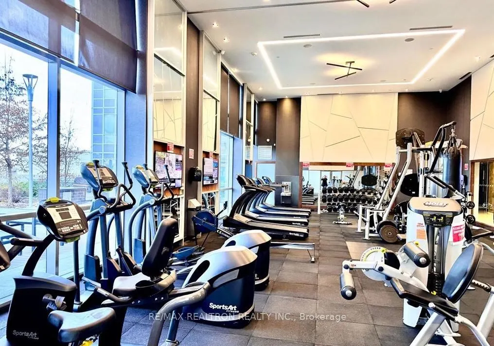 255 Village Green Square, #1502