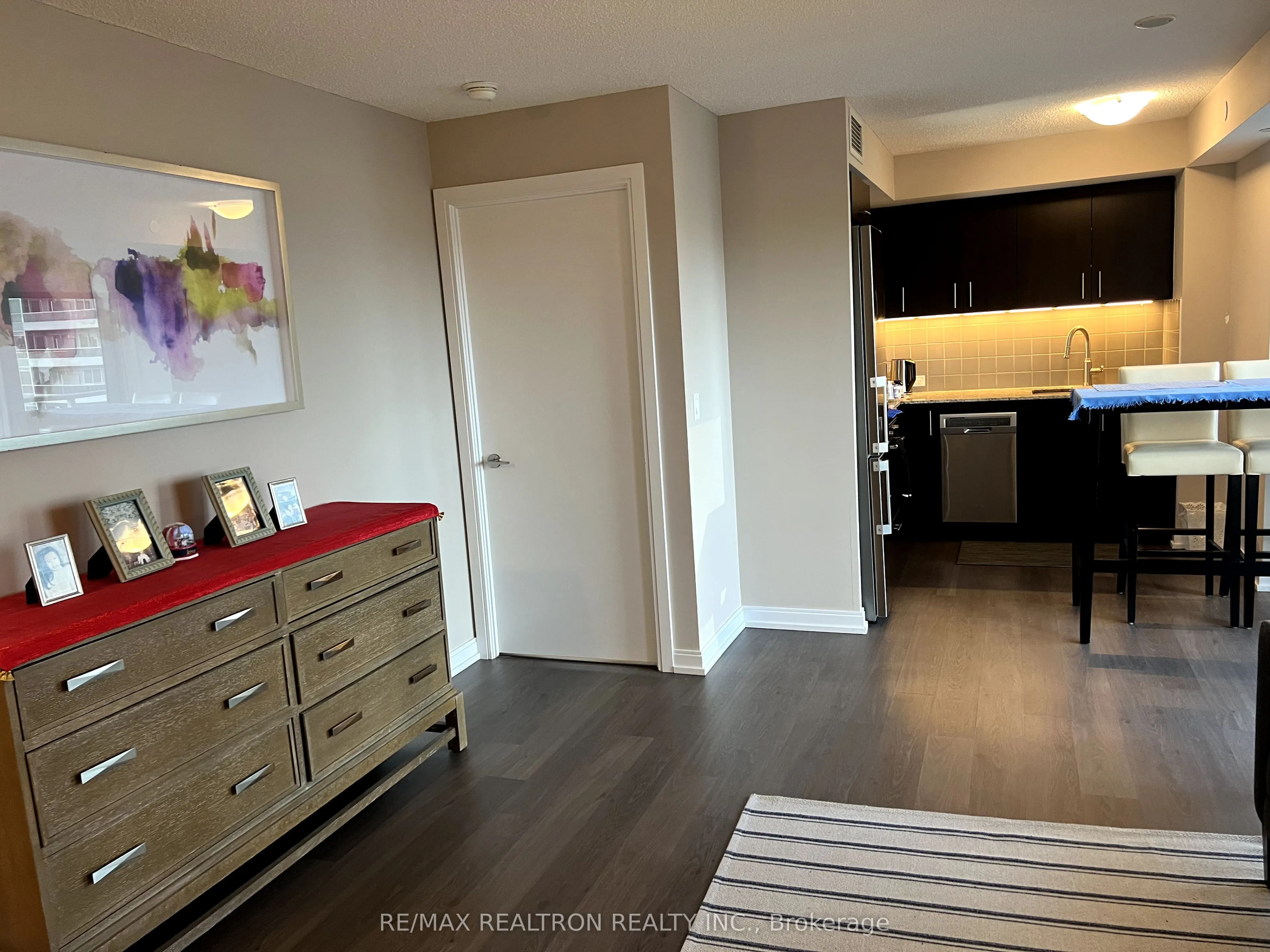 255 Village Green Square, #1502