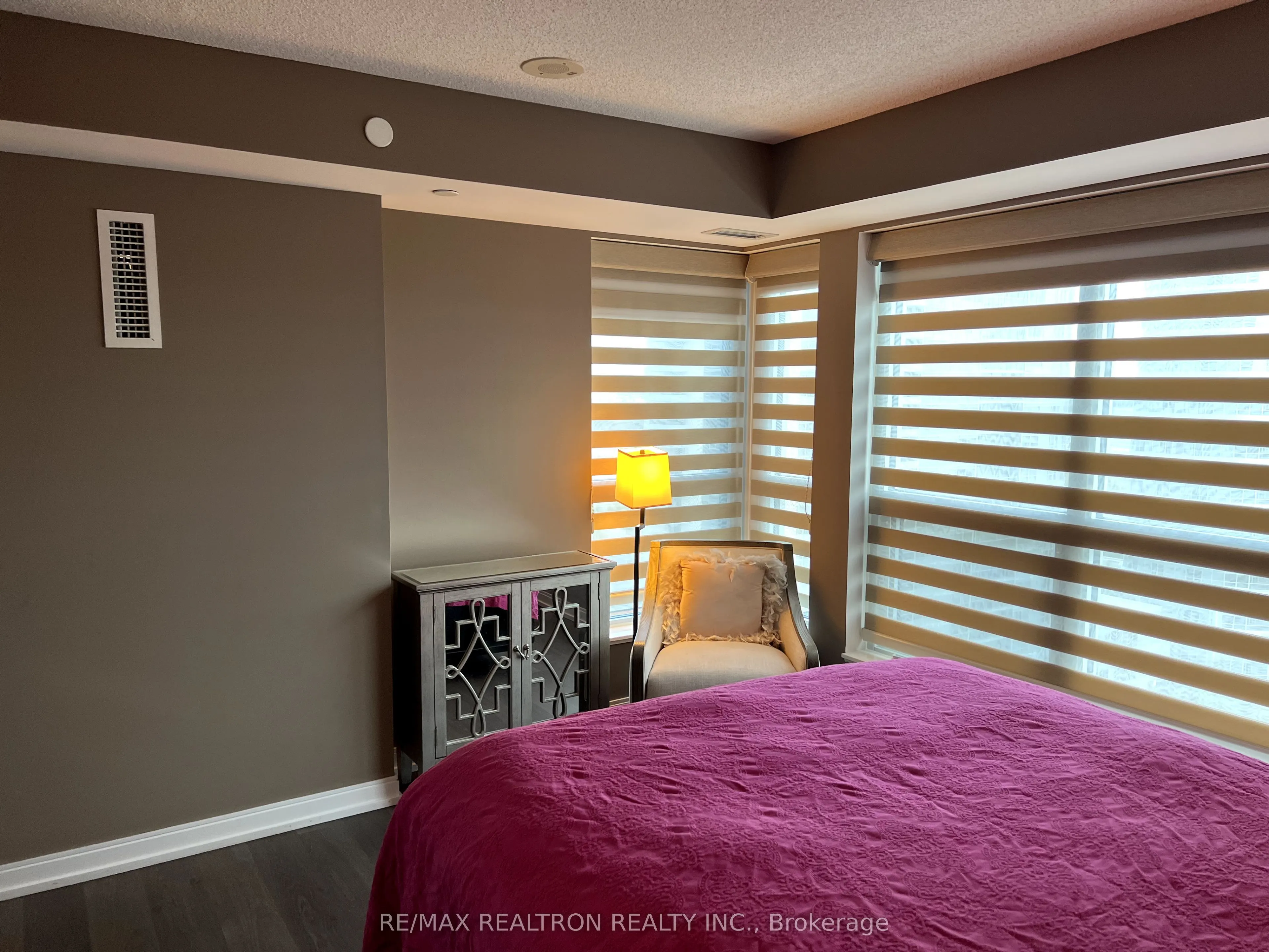 255 Village Green Square, #1502