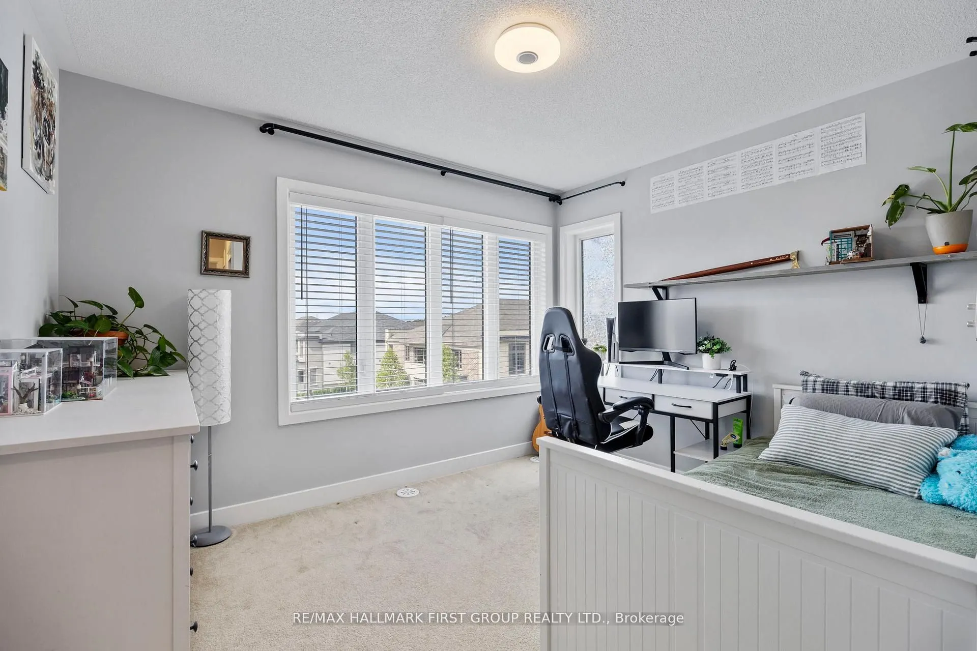 7 Shawfield Way, #79