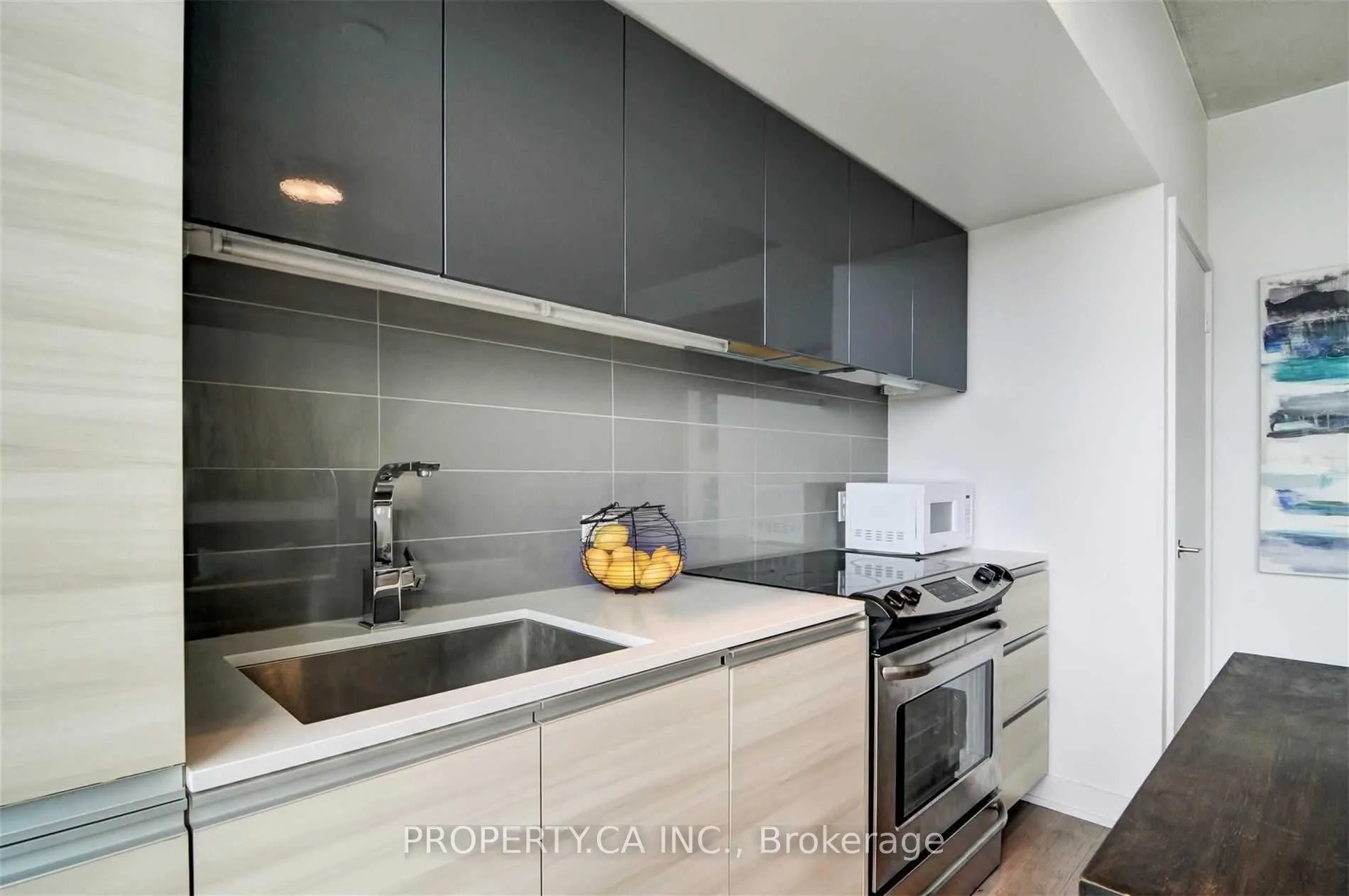 1190 Dundas Street E, #1020