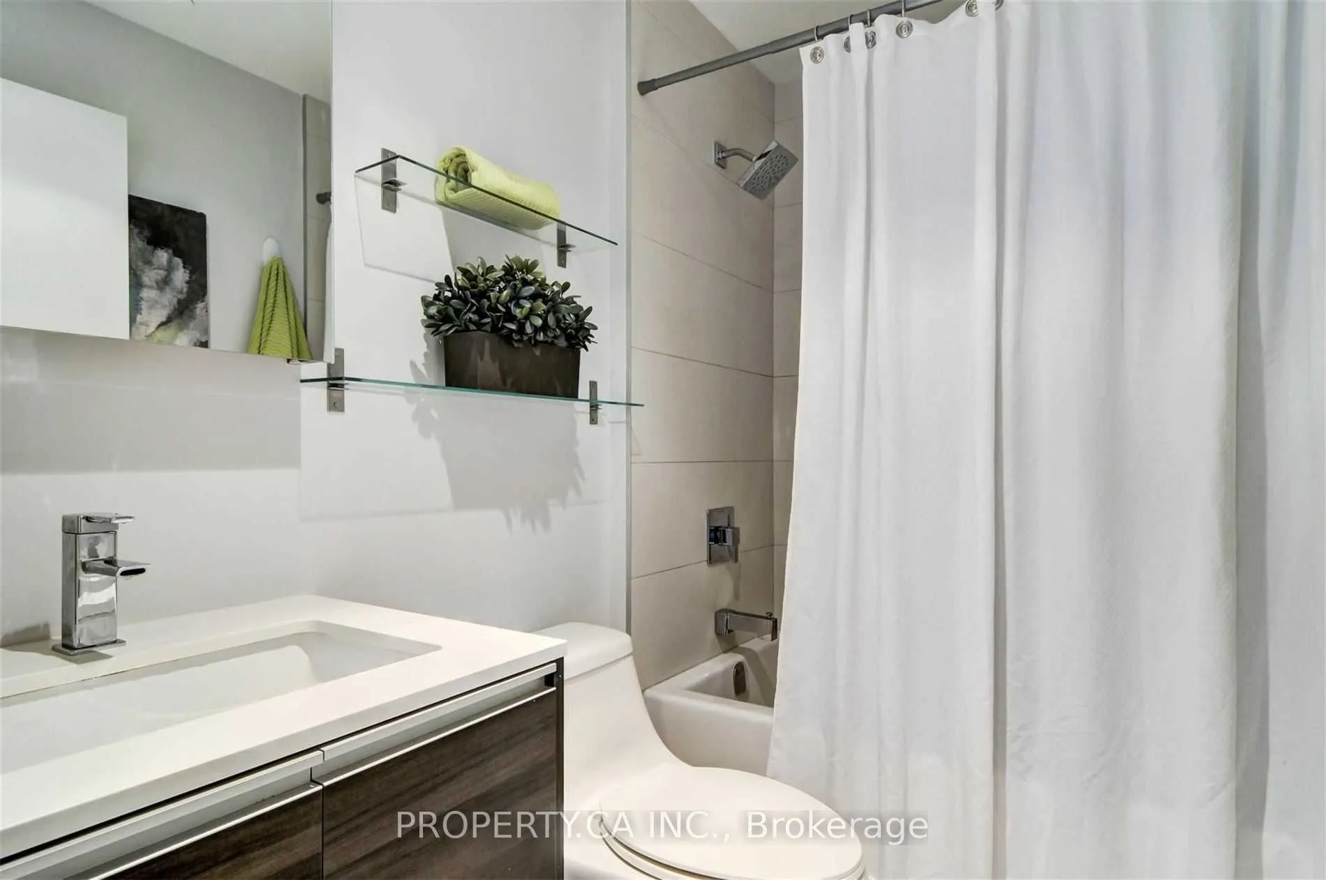 1190 Dundas Street E, #1020
