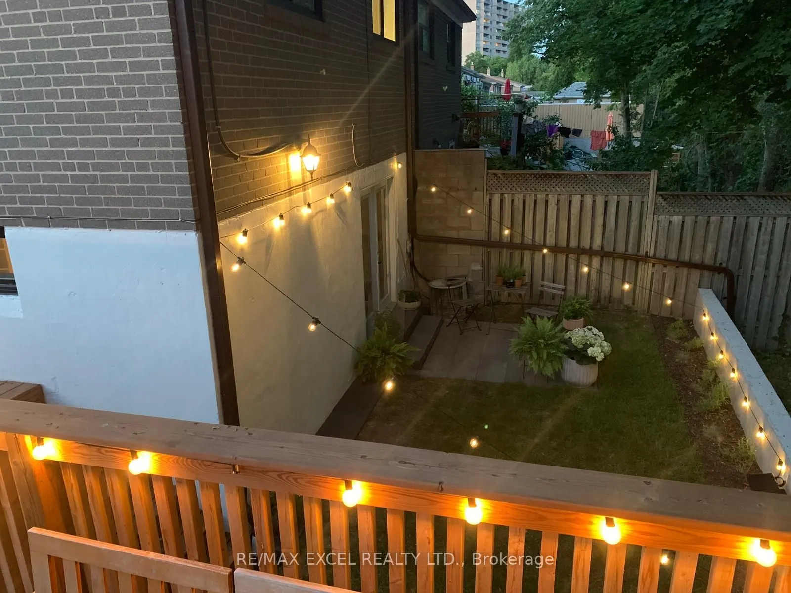 17 Avis Crescent, #Main