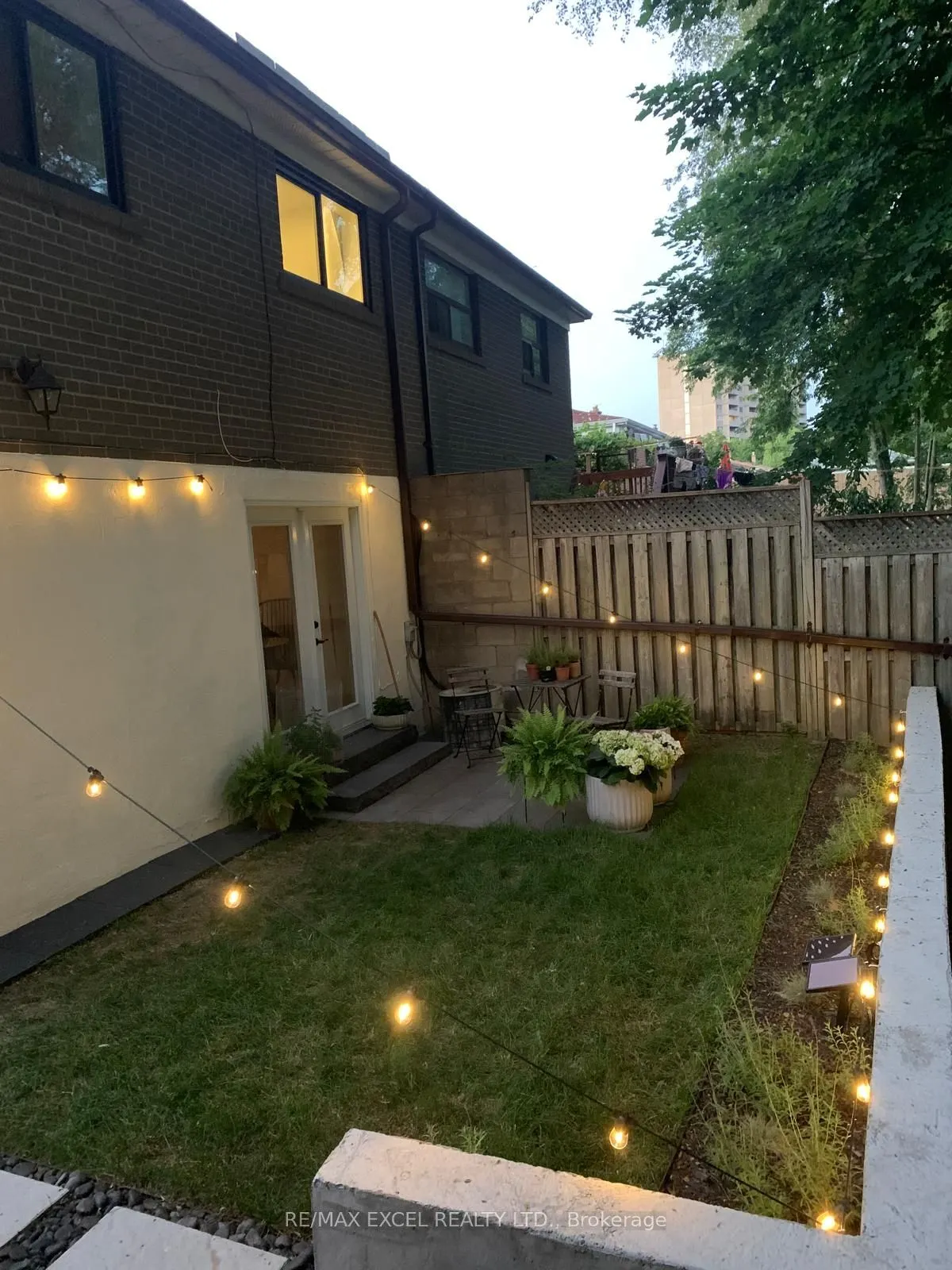 17 Avis Crescent, #Main