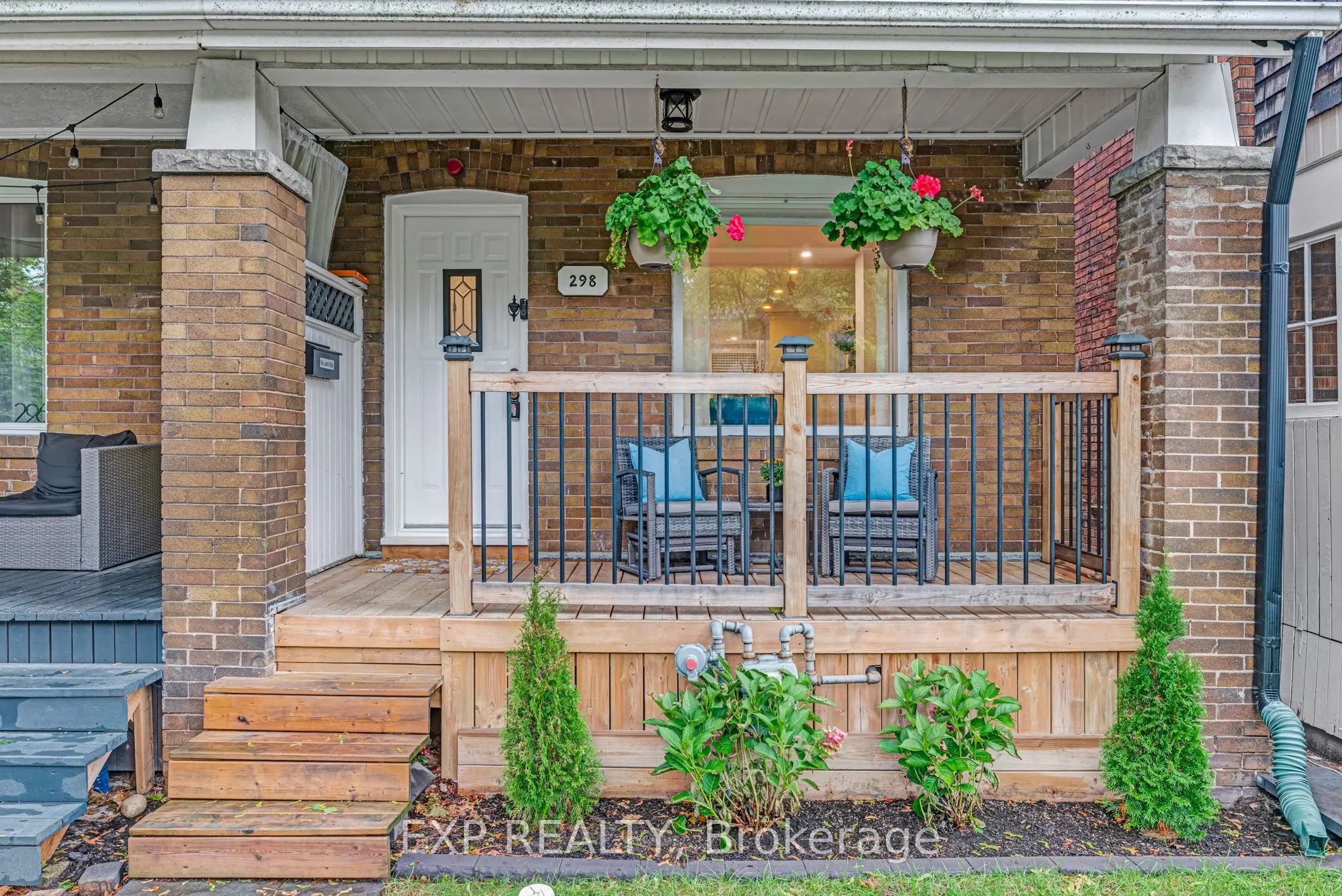 298 Gainsborough Road
