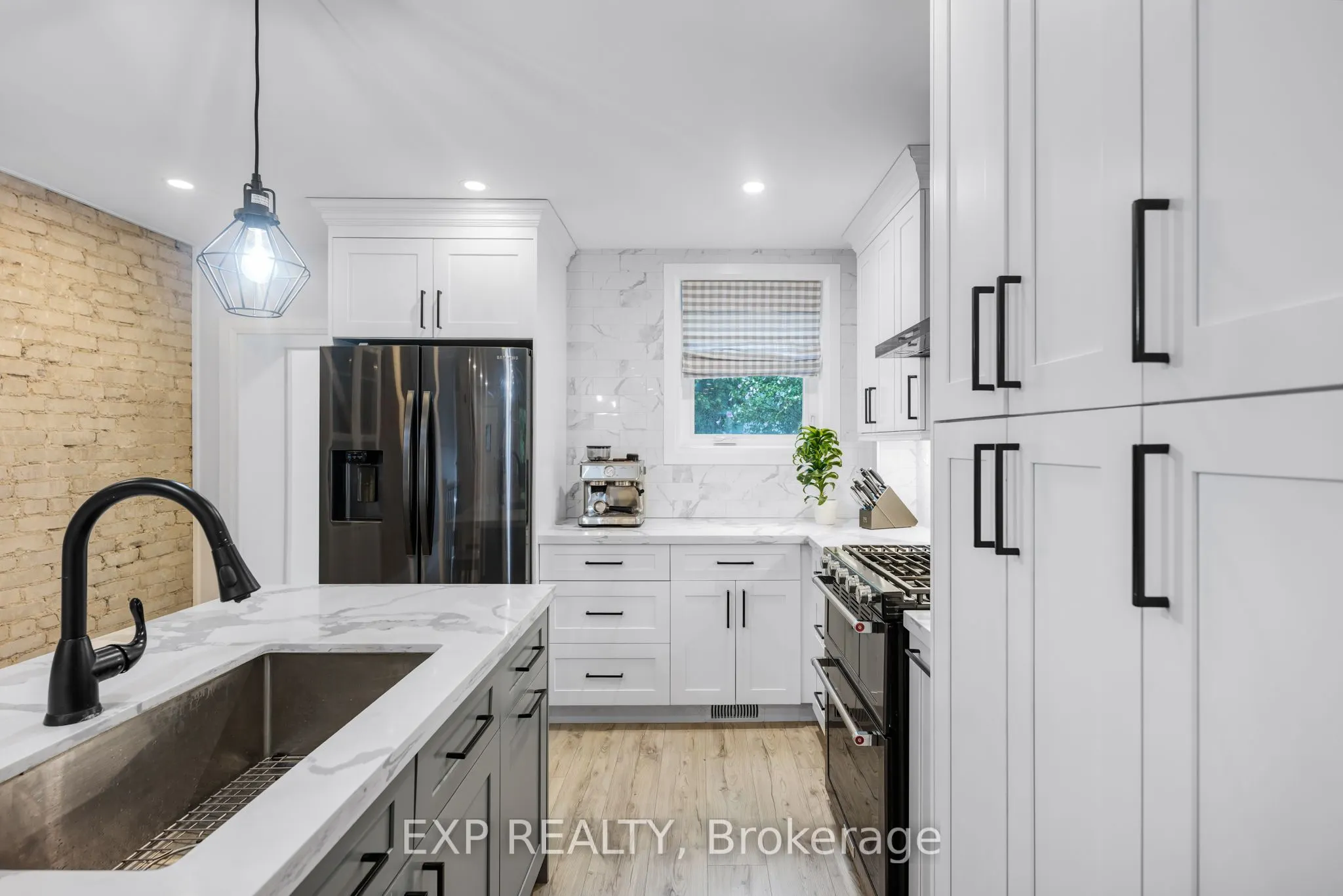 298 Gainsborough Road